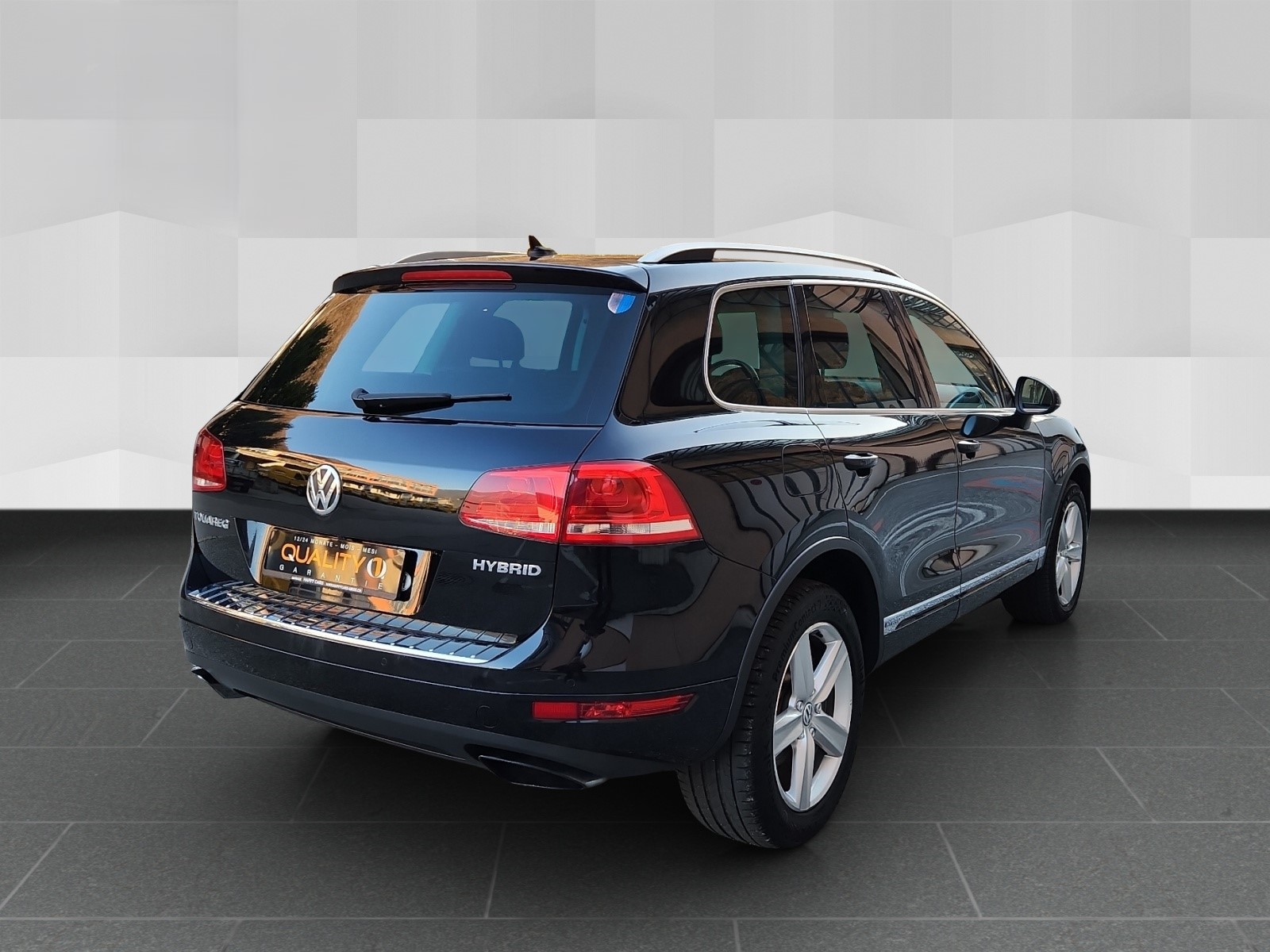 VW Touareg 3.0 TSI Hybrid Tiptronic-image-3