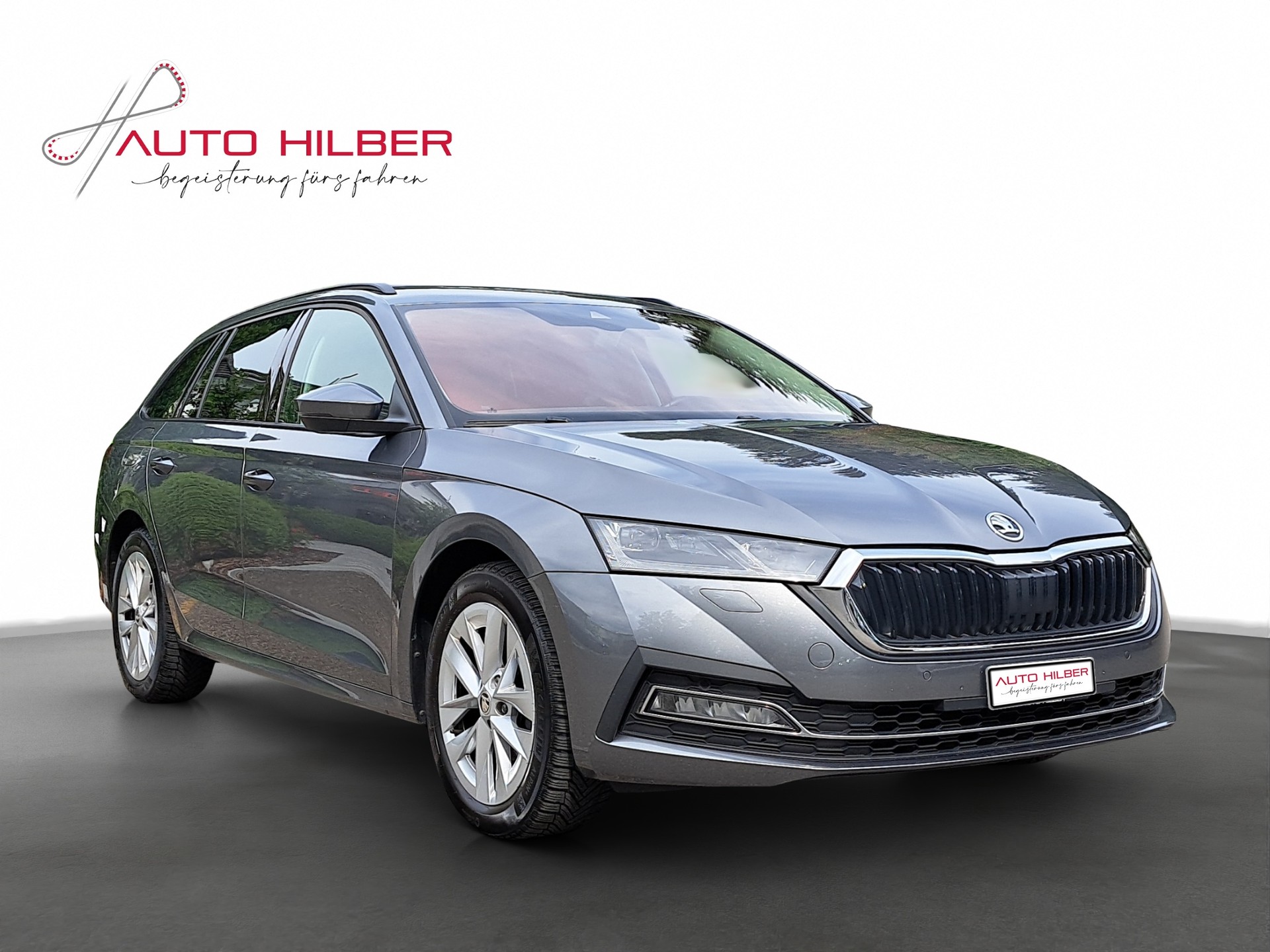 SKODA Octavia Combi 2.0 TDI DSG Style-image-12