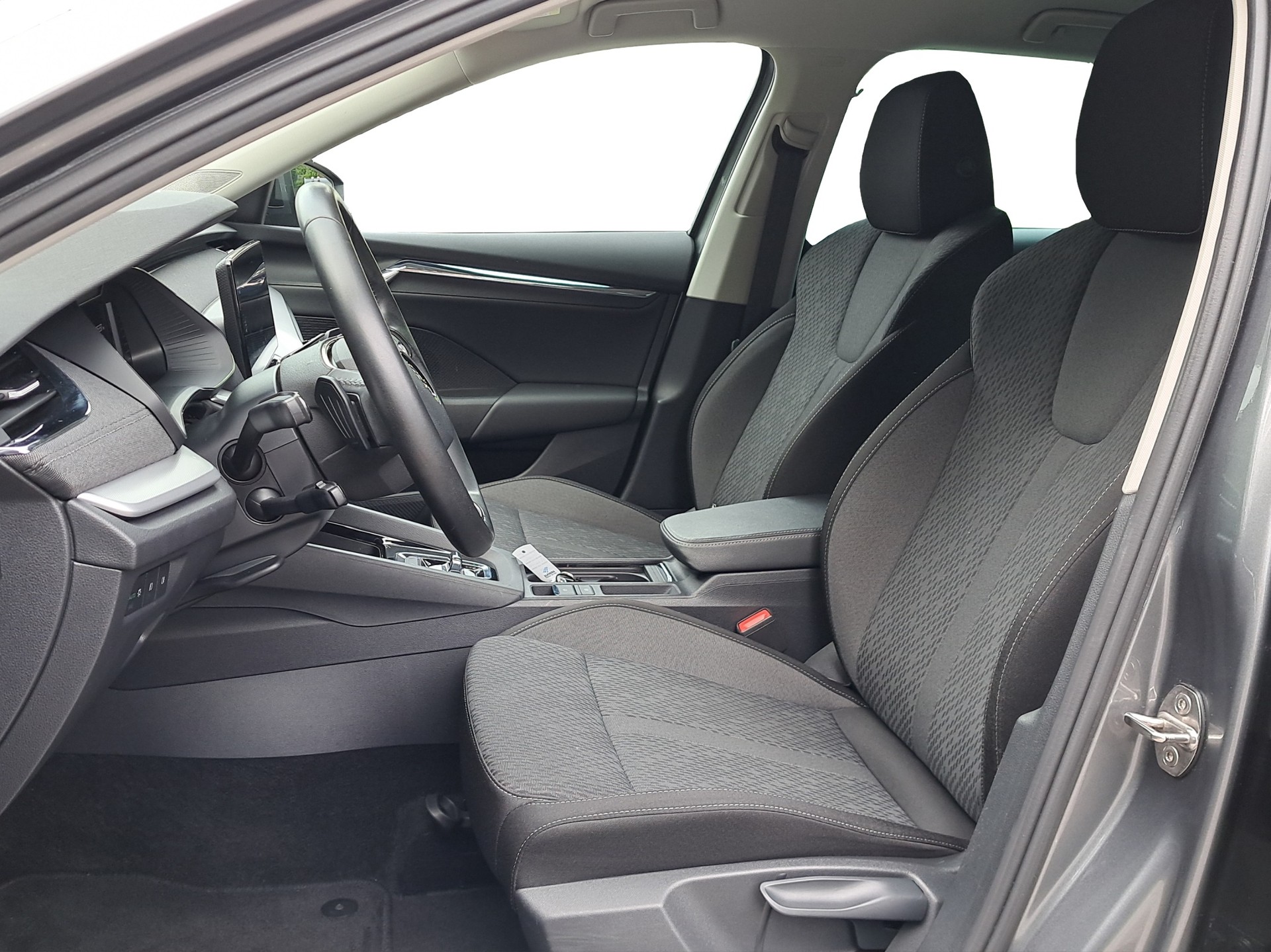 SKODA Octavia Combi 2.0 TDI DSG Style-image-6