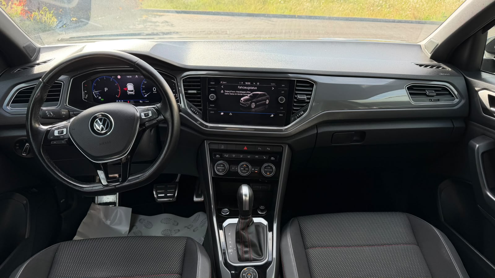 VW T-Roc 2.0 TSI Sport DSG 4Motion-image-16