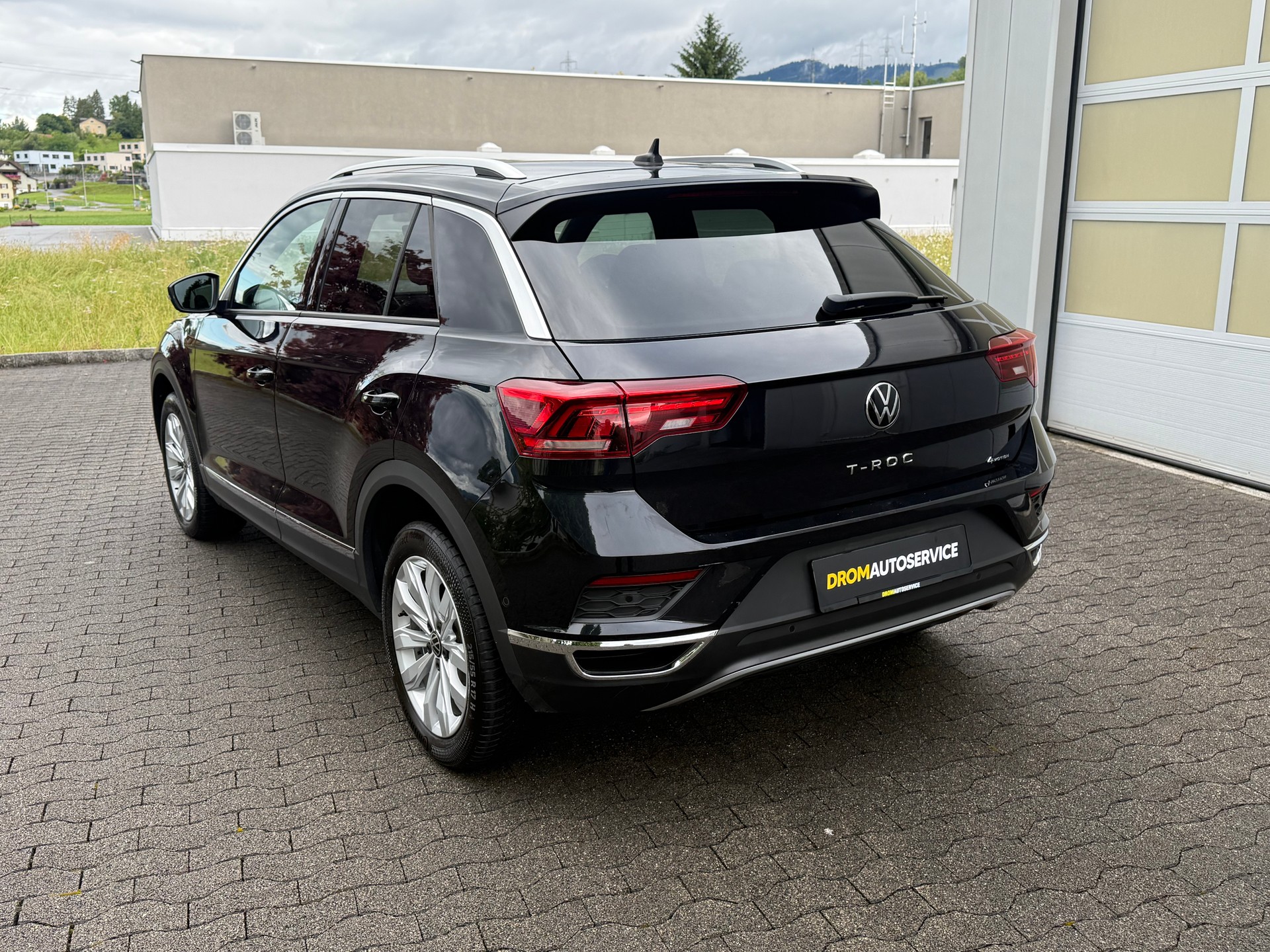 VW T-Roc 2.0 TSI Sport DSG 4Motion-image-7