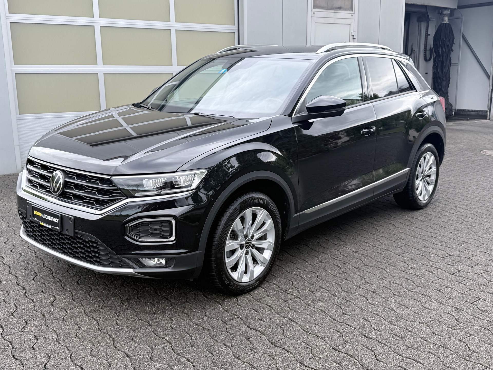VW T-Roc 2.0 TSI Sport DSG 4Motion-image-5