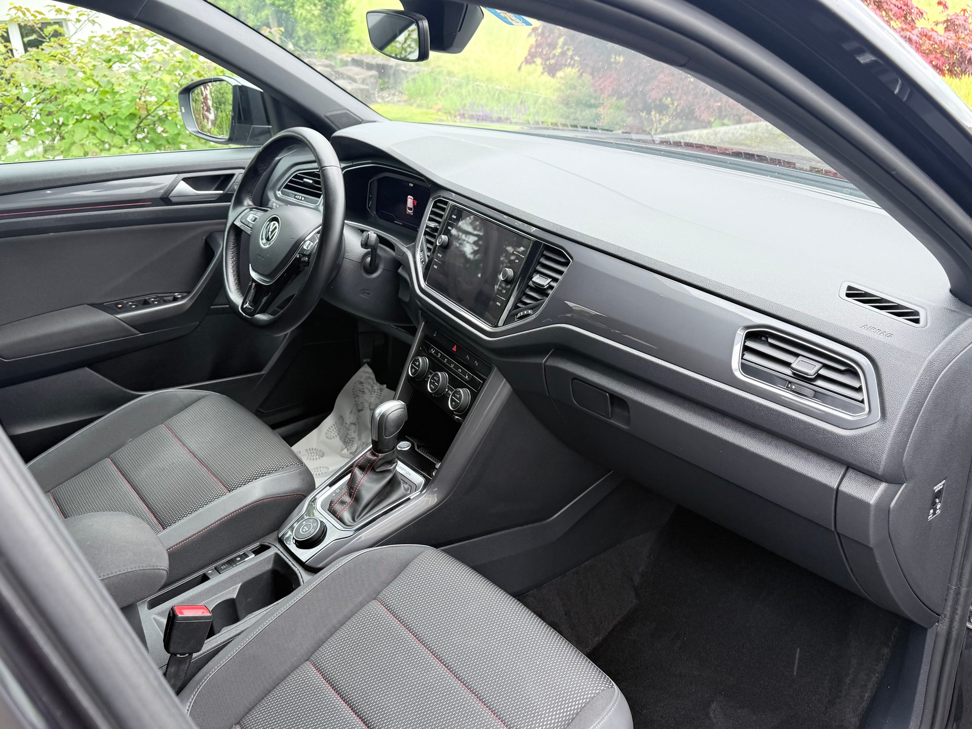 VW T-Roc 2.0 TSI Sport DSG 4Motion-image-12