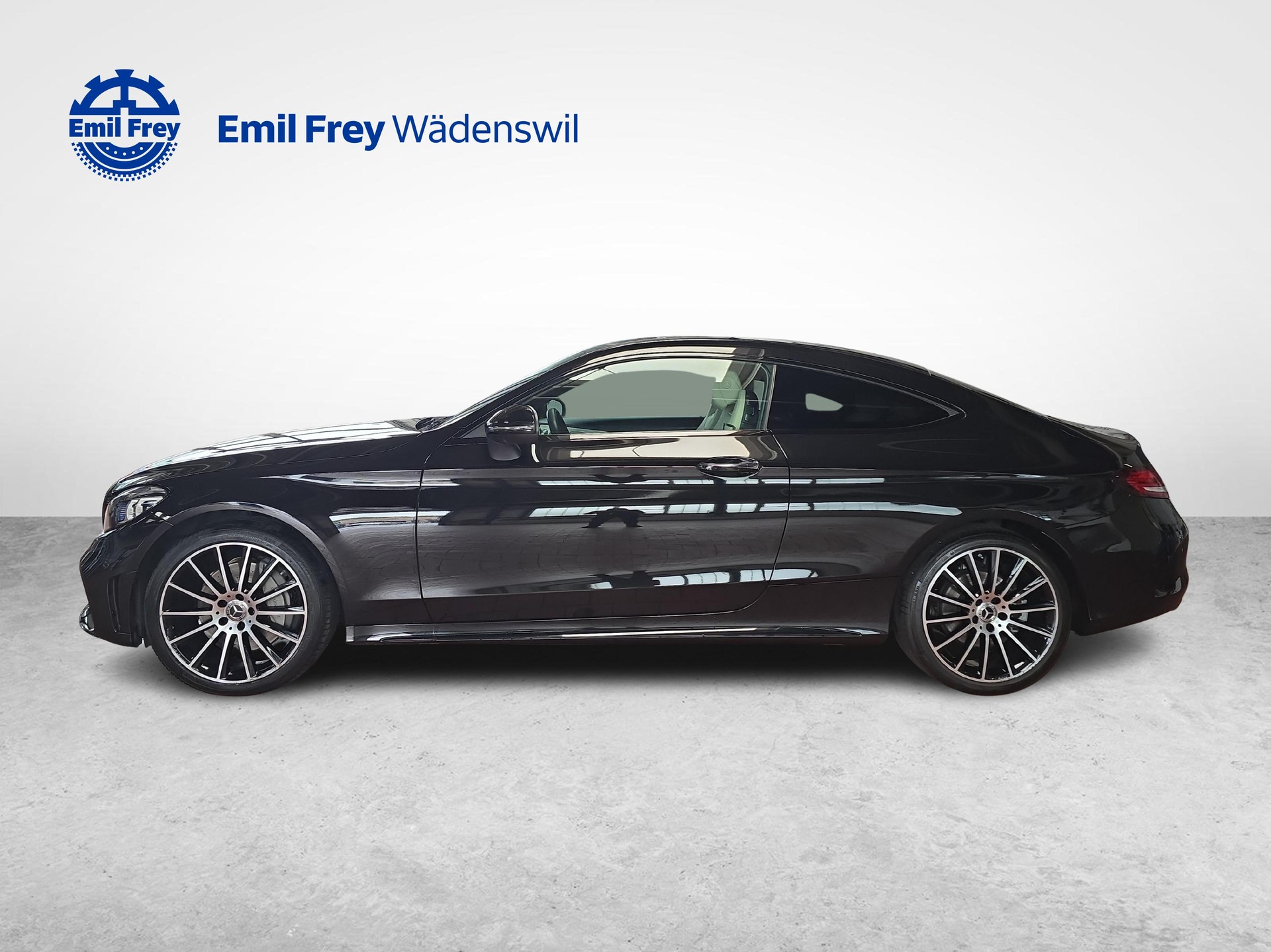 MERCEDES-BENZ C 400 4MATIC Coupé AMG Line-showroom-element-1