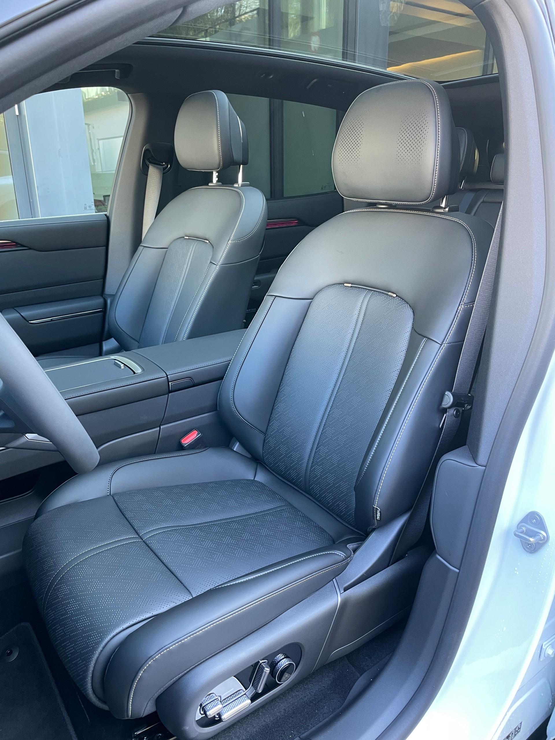 ZEEKR 7X Privilege AWD 100kWh mit Comfort inkl. Cockpit Paket-image-13