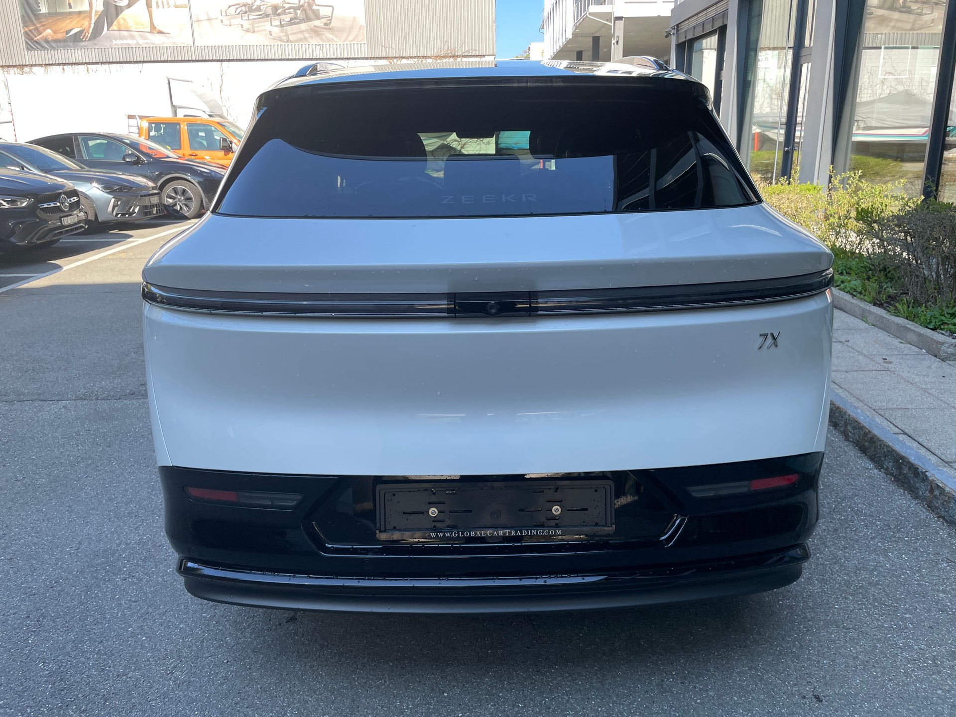 ZEEKR 7X Privilege AWD 100kWh mit Comfort inkl. Cockpit Paket-showroom-element-3