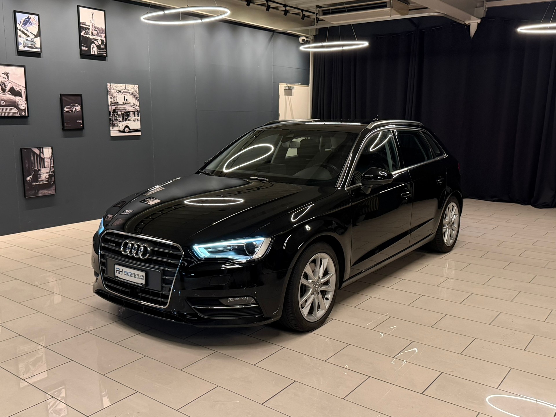 AUDI A3 Sportback 1.8 TFSI Ambition quattro S-tronic-showroom-element-2
