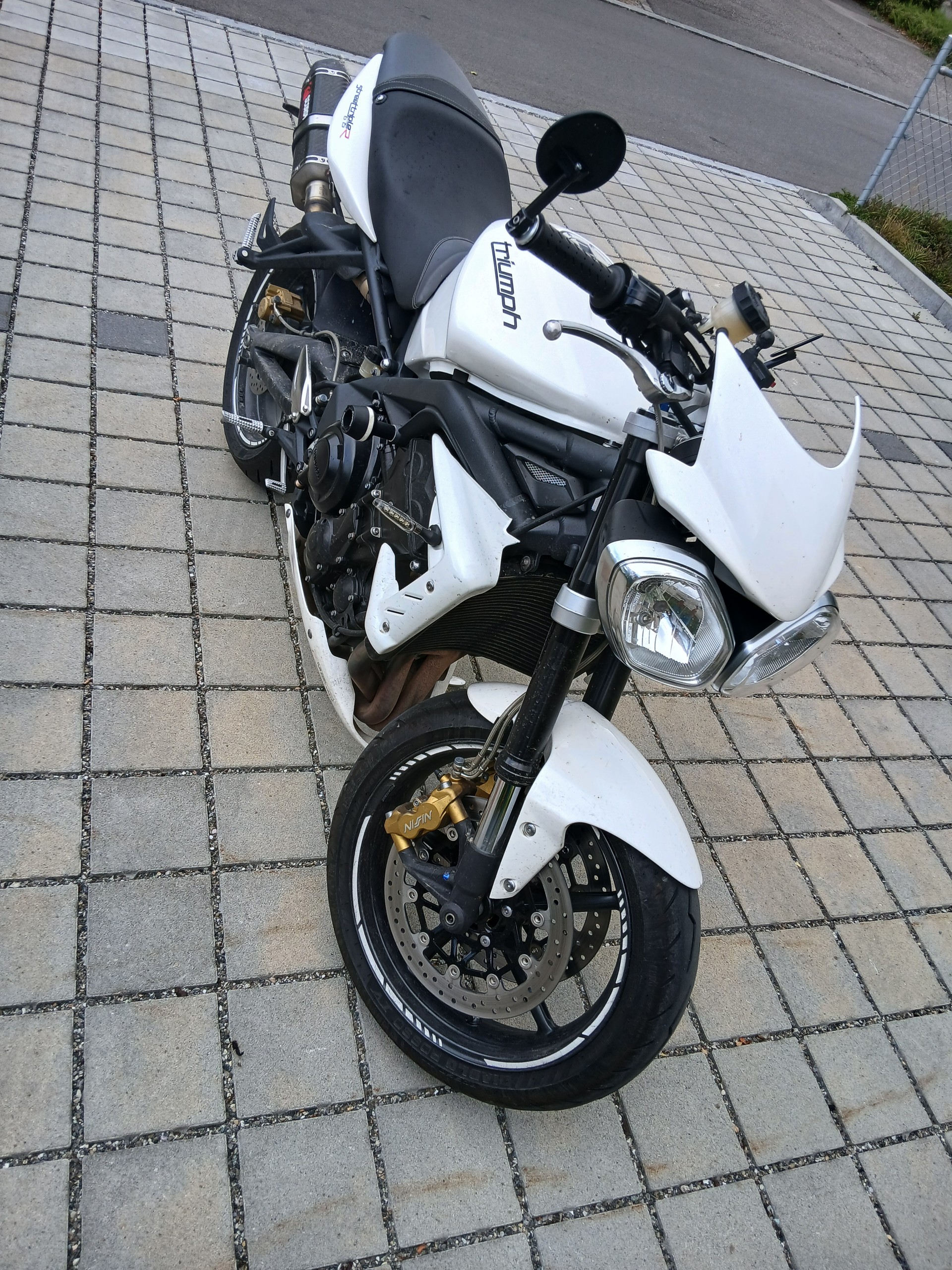 TRIUMPH Street Triple R 675-image-0