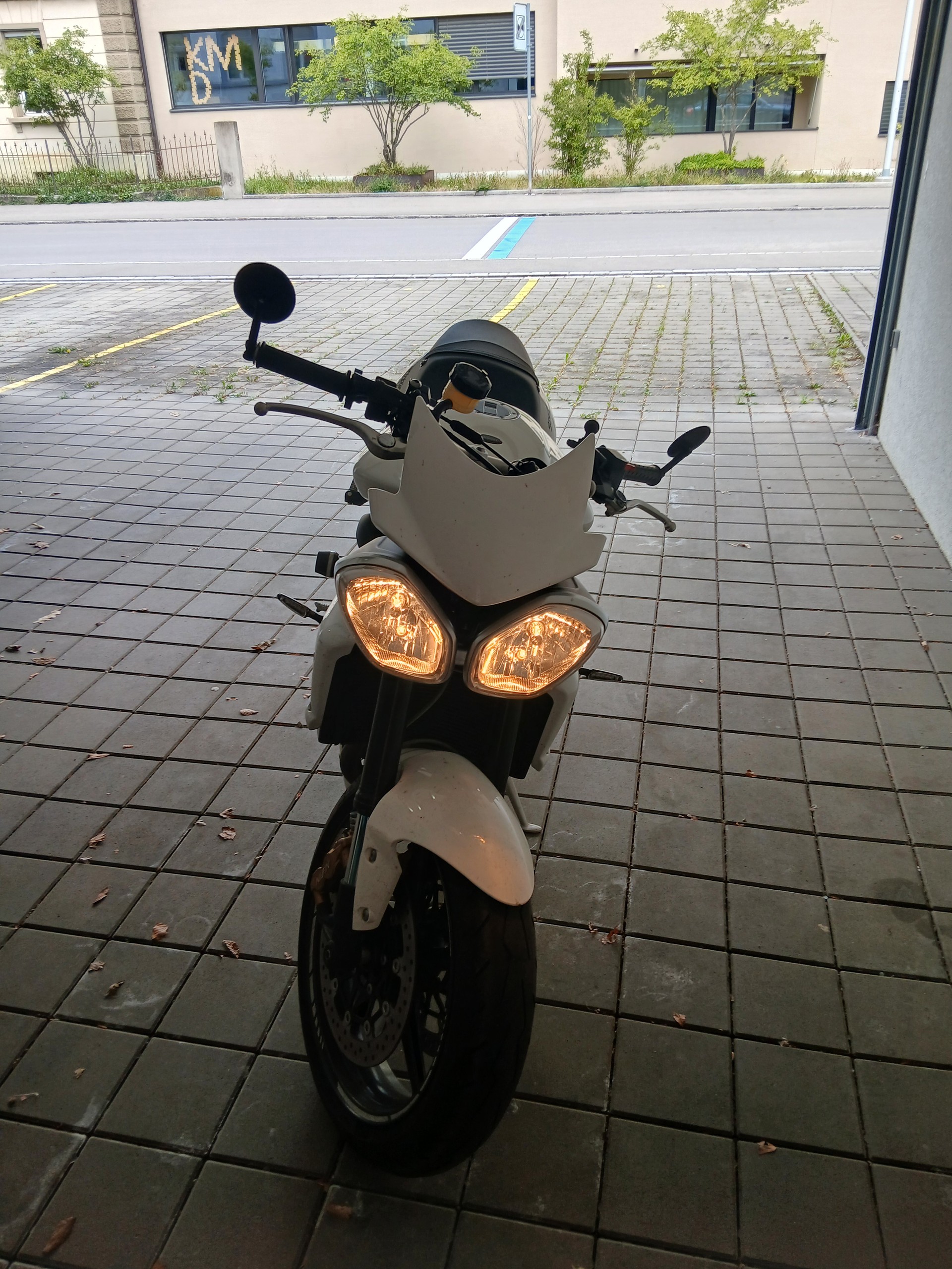 TRIUMPH Street Triple R 675-image-6