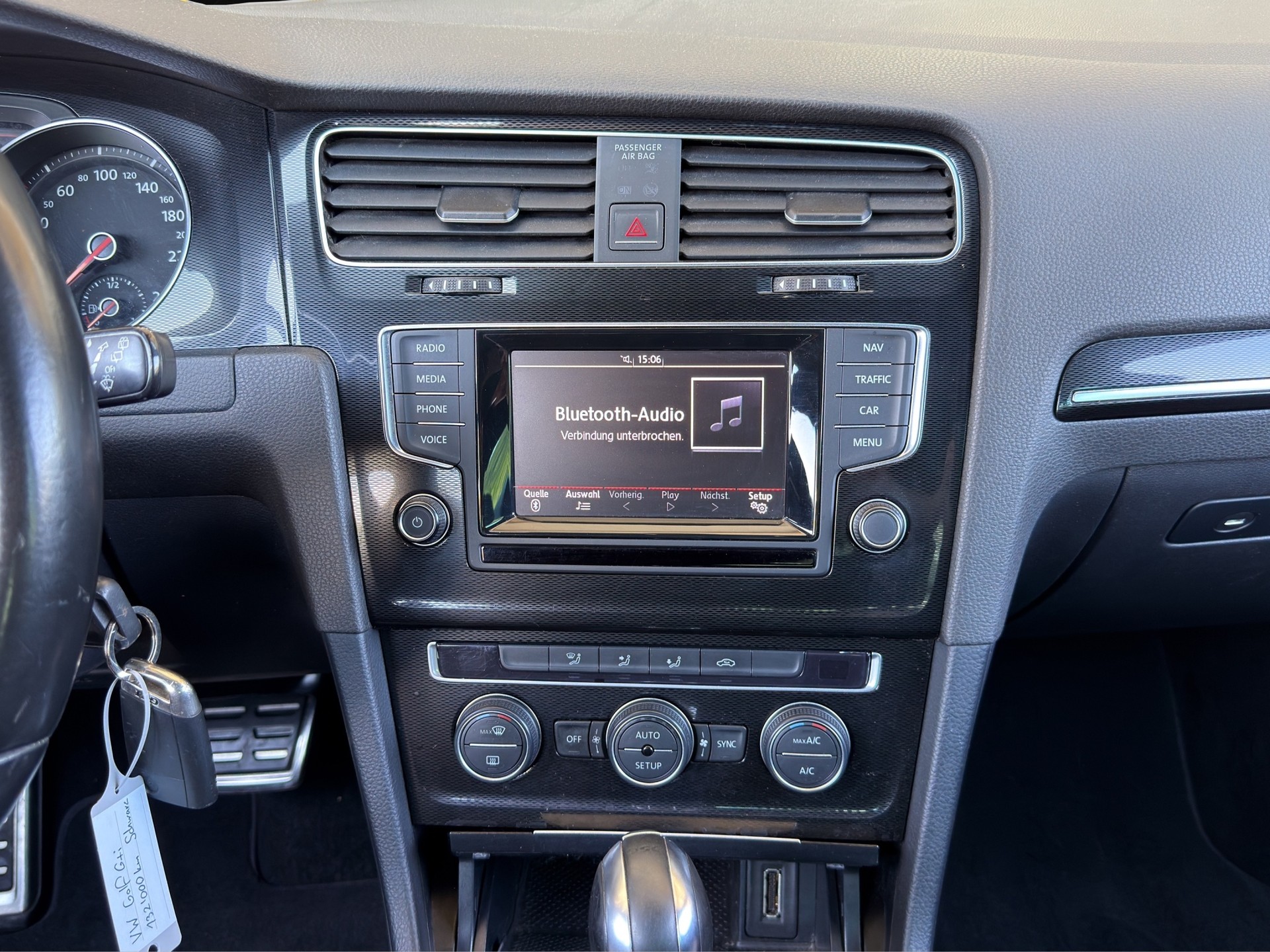 VW Golf 2.0 TSI GTI Performance DSG-image-13