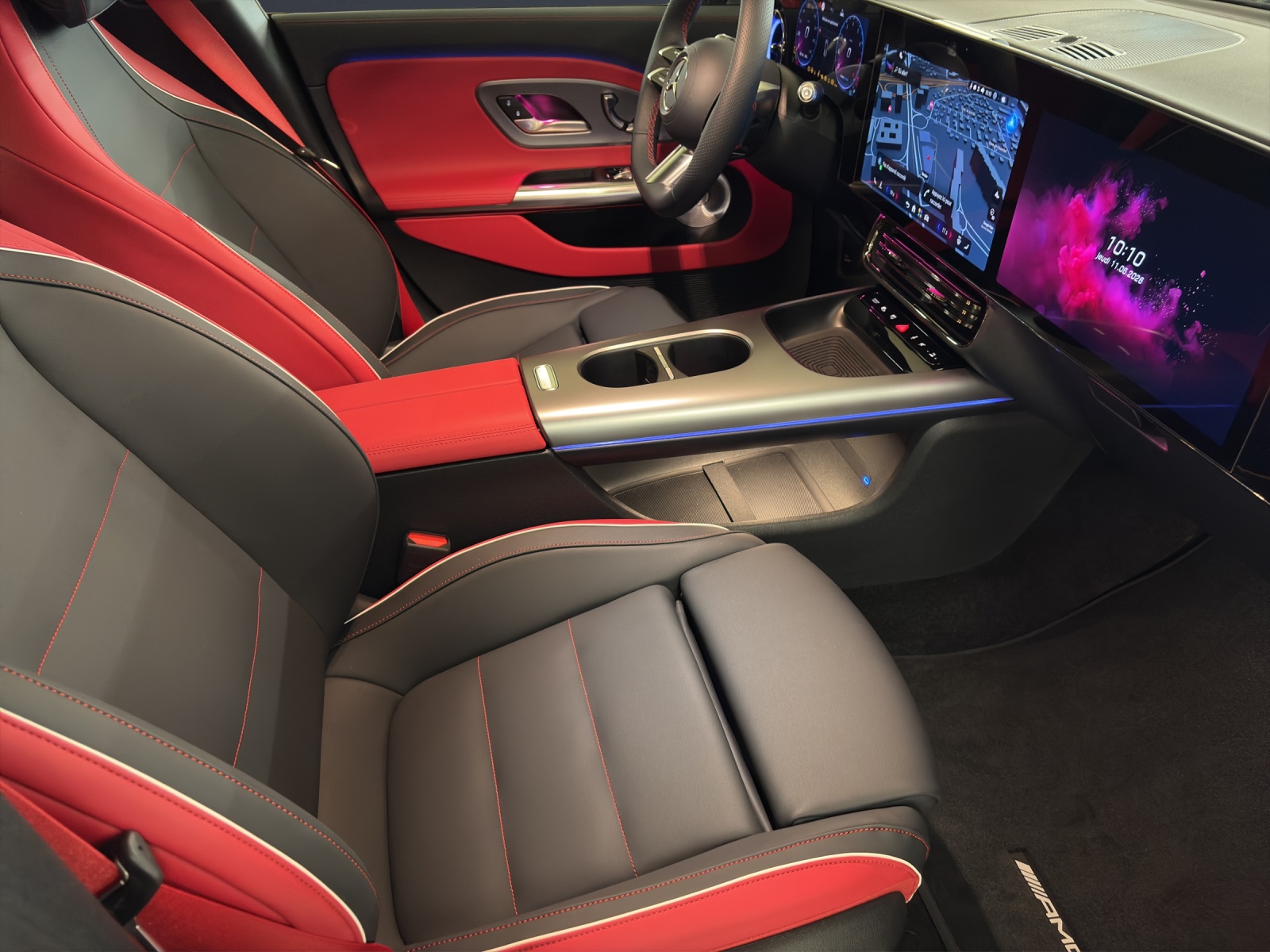 MERCEDES-BENZ CLA 220 4M-image-9