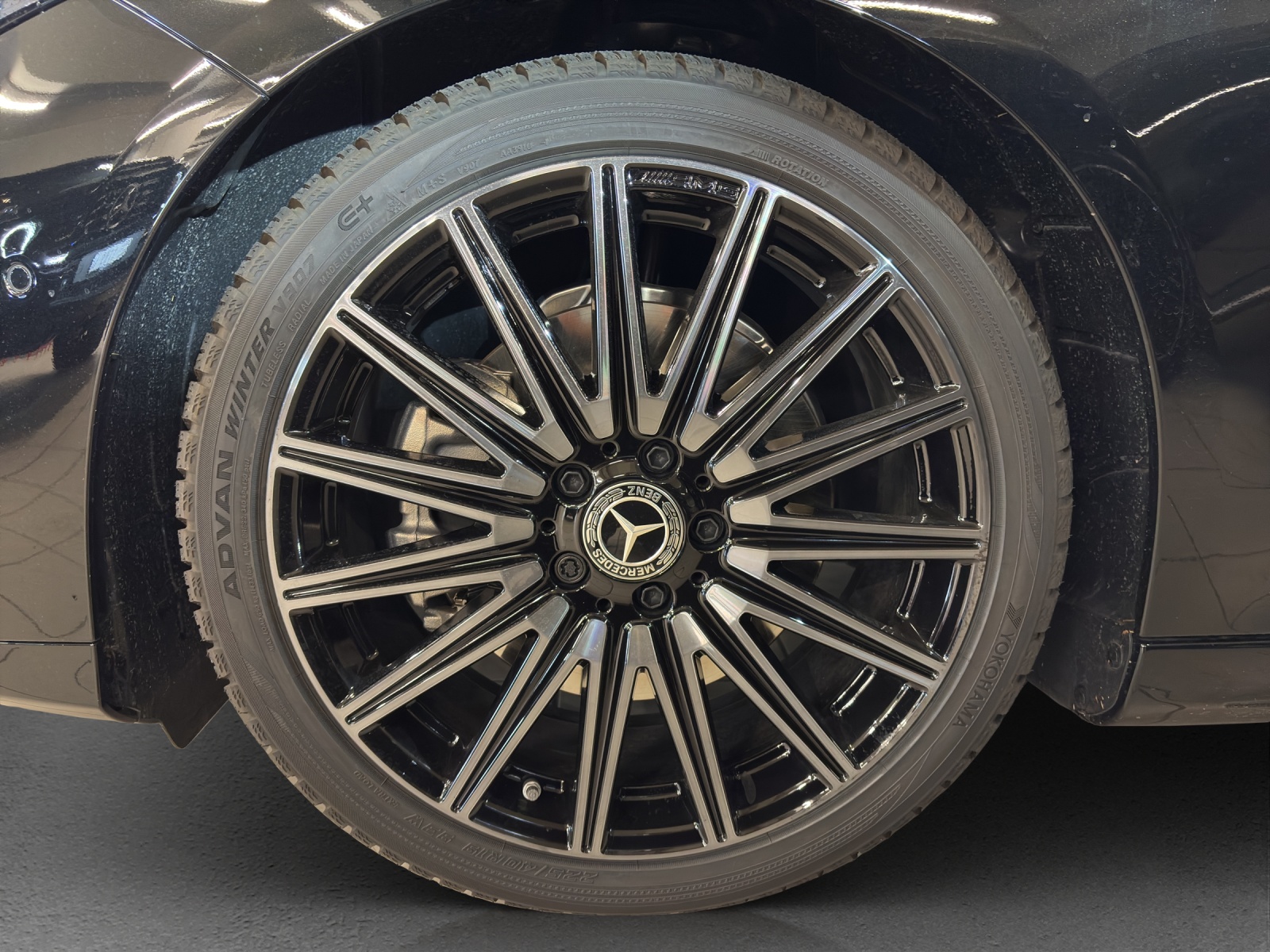 MERCEDES-BENZ CLA 220 4M-image-14