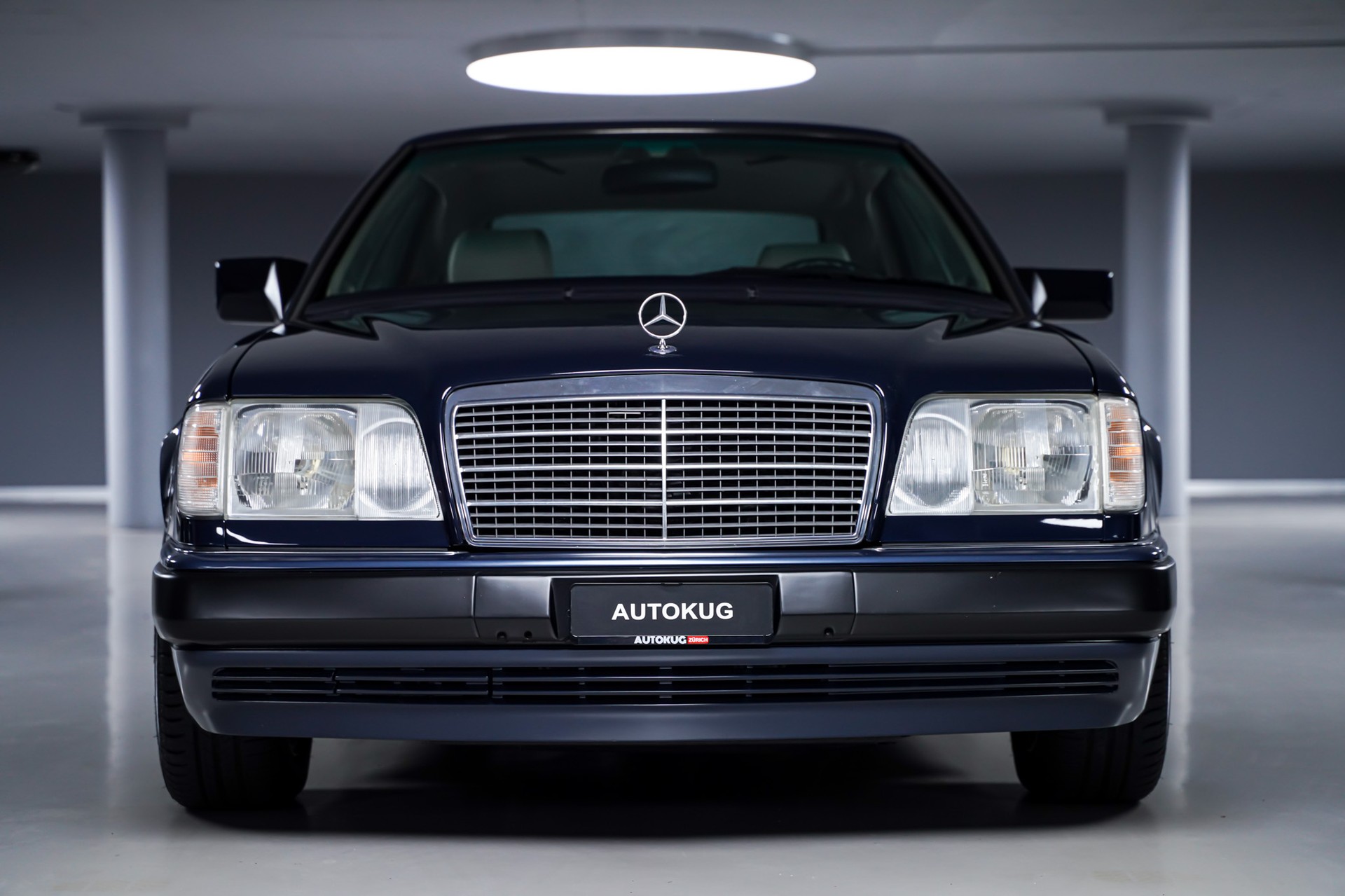 MERCEDES-BENZ 300 CE-24 Cabrio-showroom-element-1
