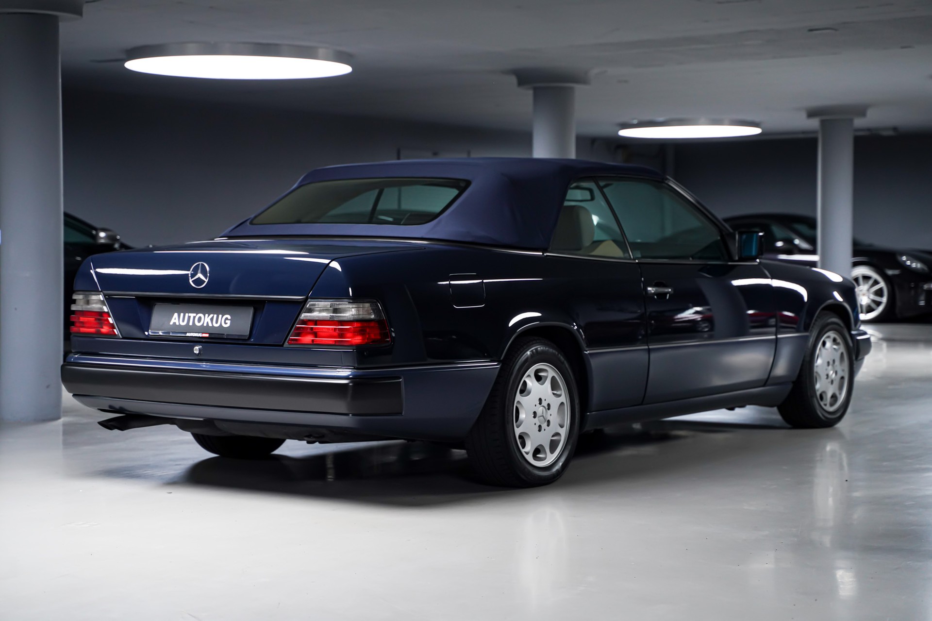 MERCEDES-BENZ 300 CE-24 Cabrio-image-4