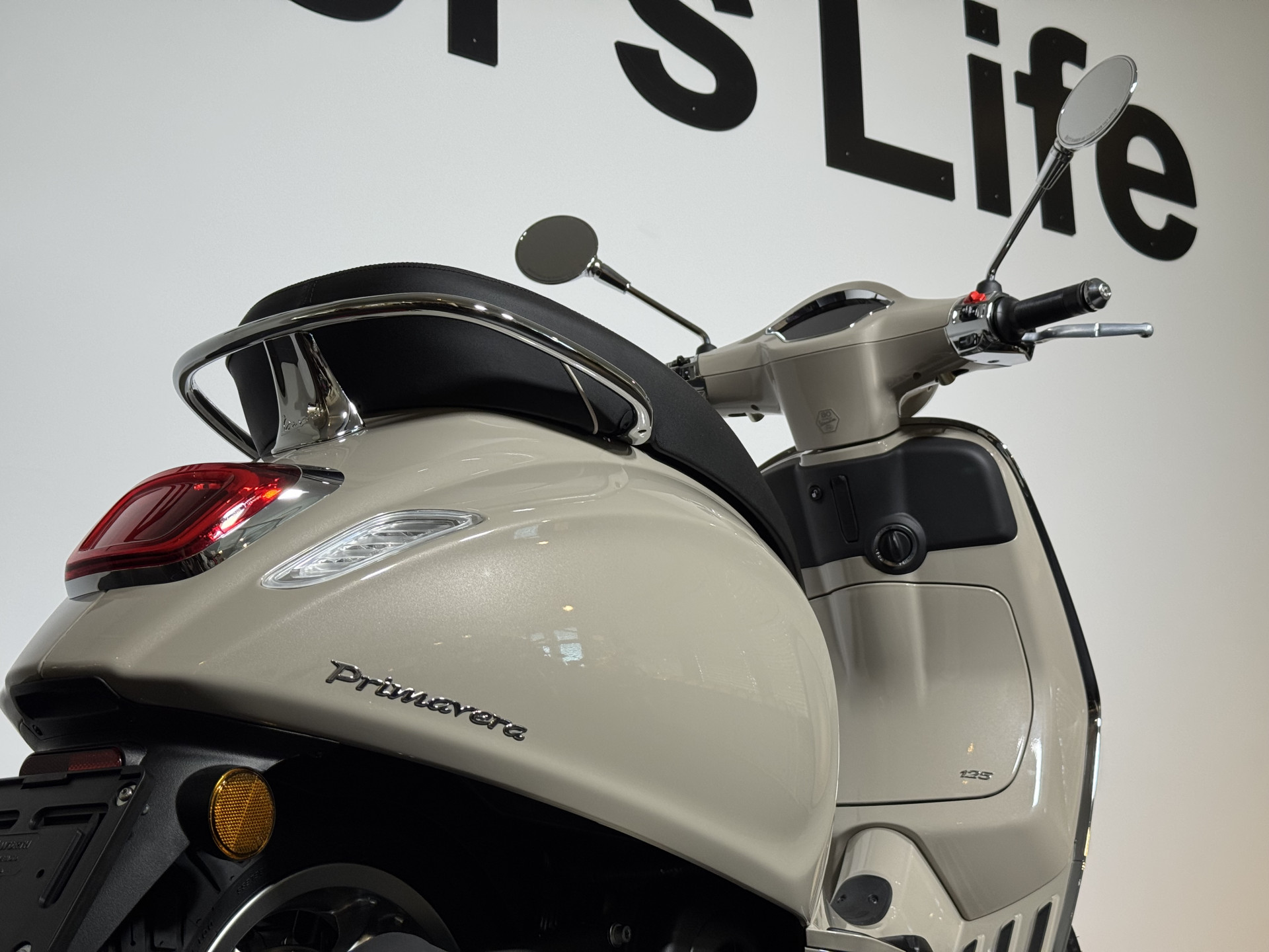 PIAGGIO Vespa Primavera 125-image-3