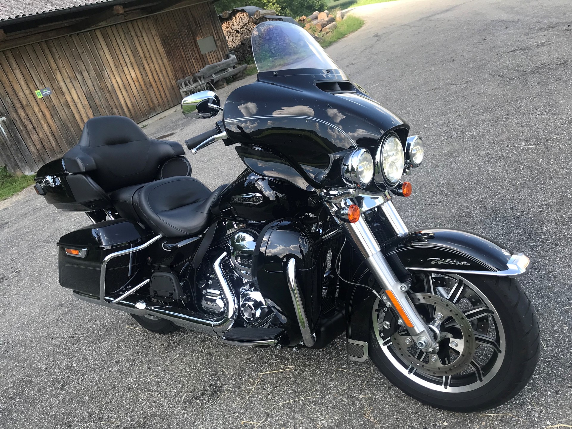 HARLEY-DAVIDSON FLHTCU Electra Glide Ultra Classic ABS-image-2