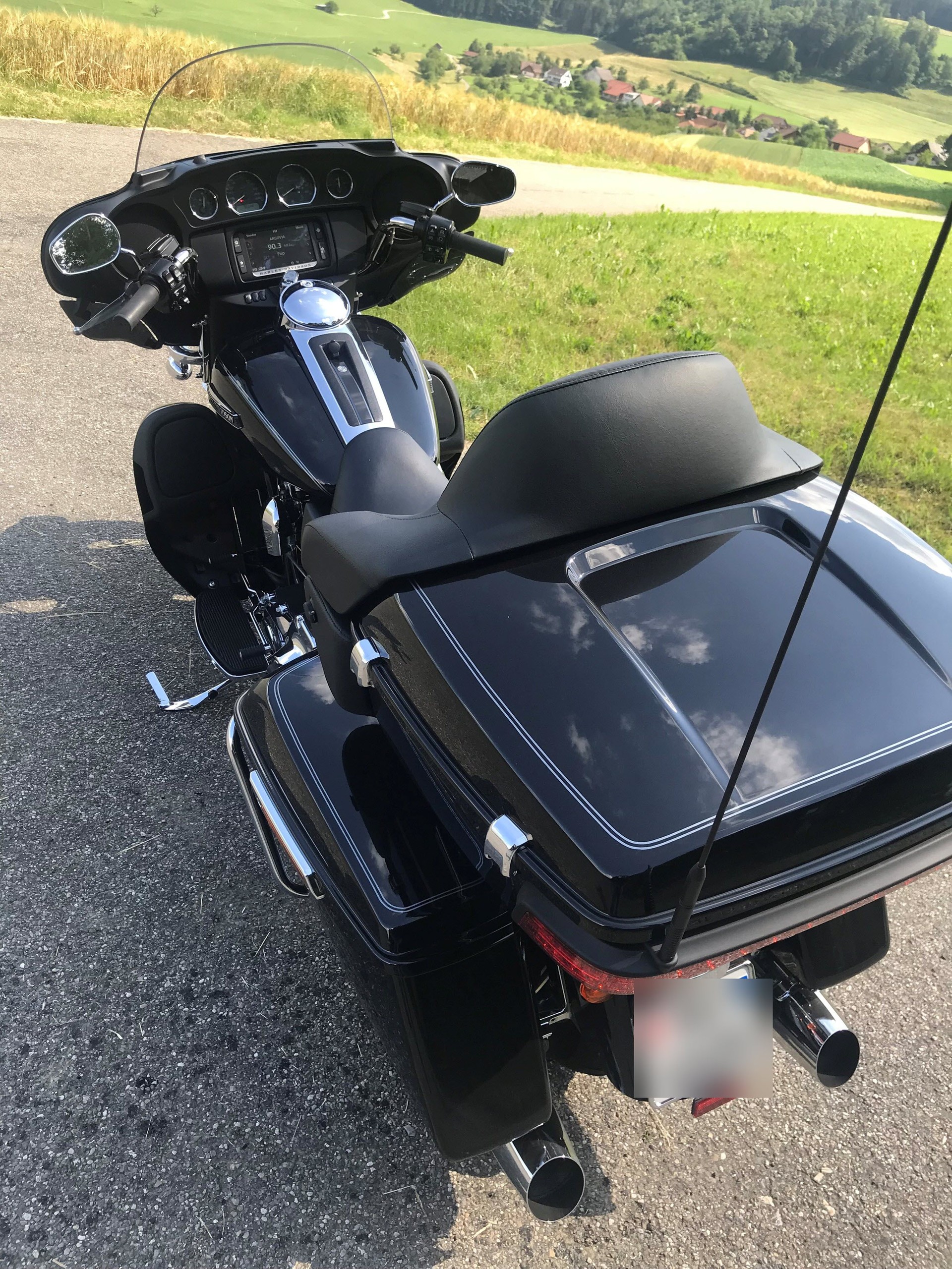HARLEY-DAVIDSON FLHTCU Electra Glide Ultra Classic ABS-image-9