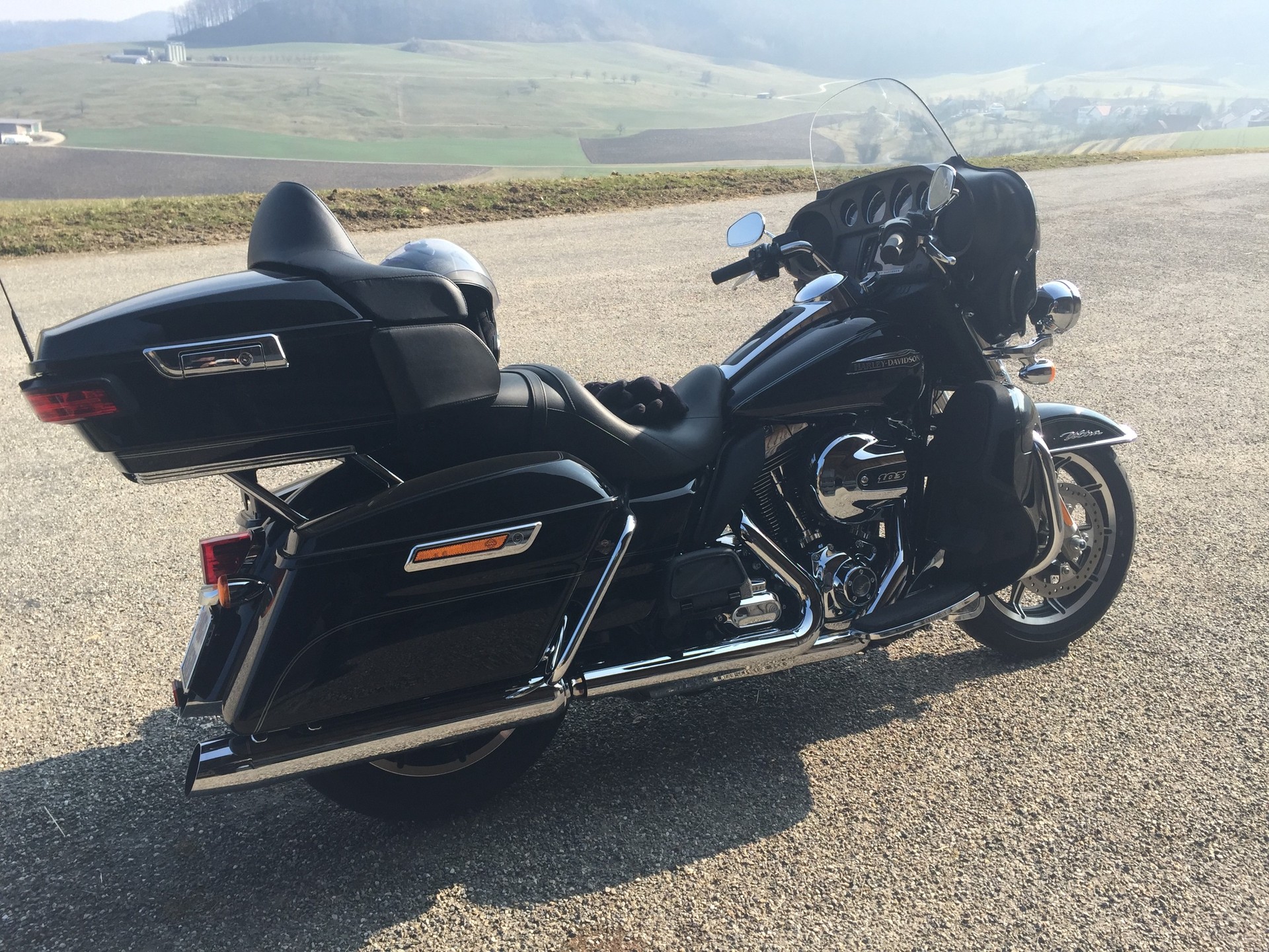 HARLEY-DAVIDSON FLHTCU Electra Glide Ultra Classic ABS-image-1