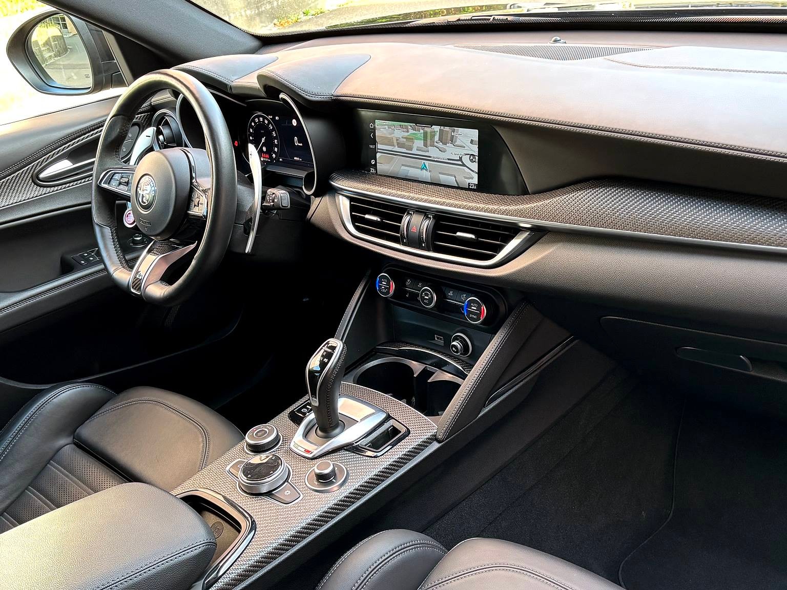 ALFA ROMEO Stelvio 2.9 V6 Quadrifoglio Q4 AT8 (520 PS)-image-4
