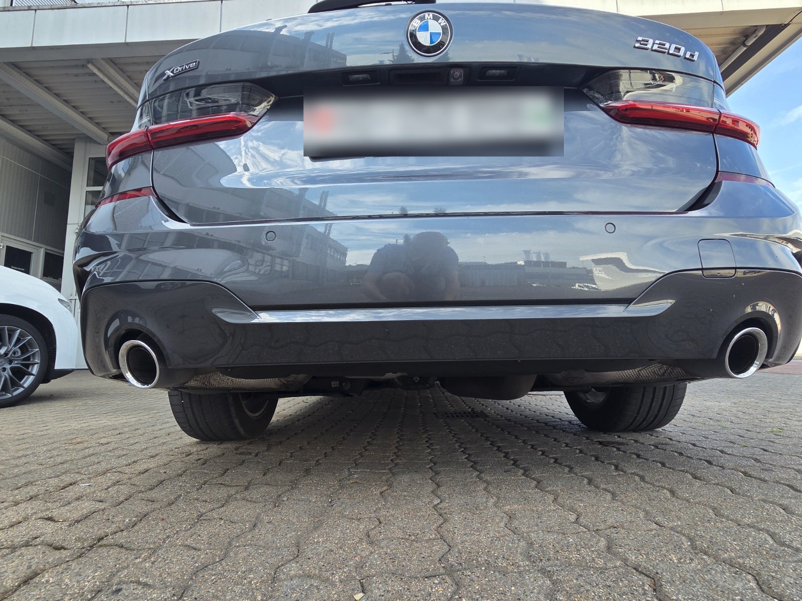 BMW 320d xDrive 48V Touring M Sport Steptronic-image-47