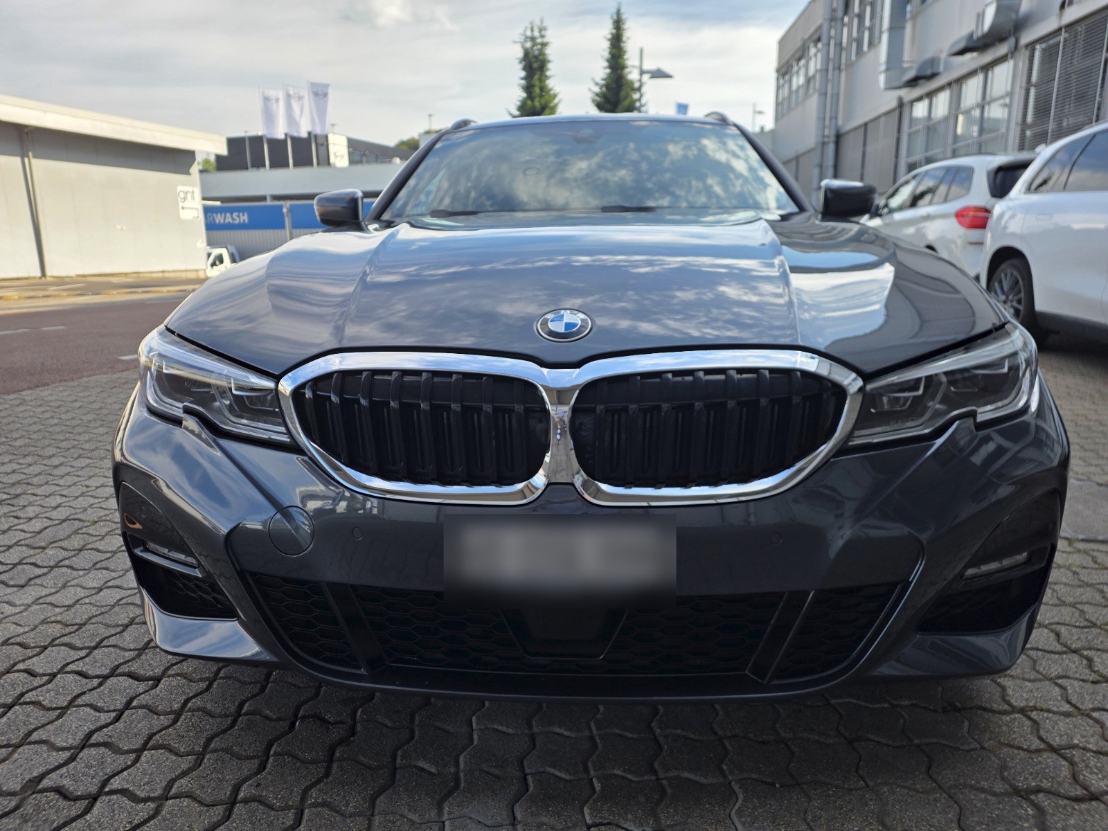BMW 320d xDrive 48V Touring M Sport Steptronic-image-54