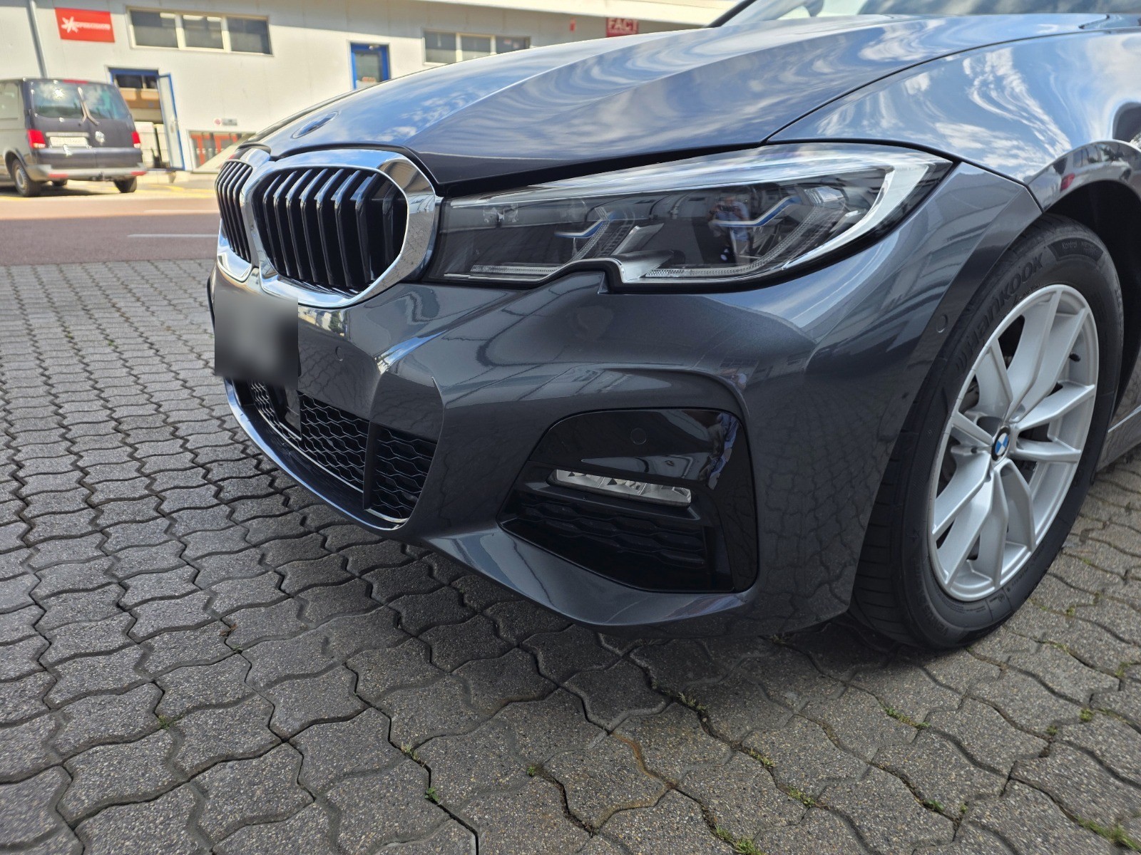 BMW 320d xDrive 48V Touring M Sport Steptronic-image-51