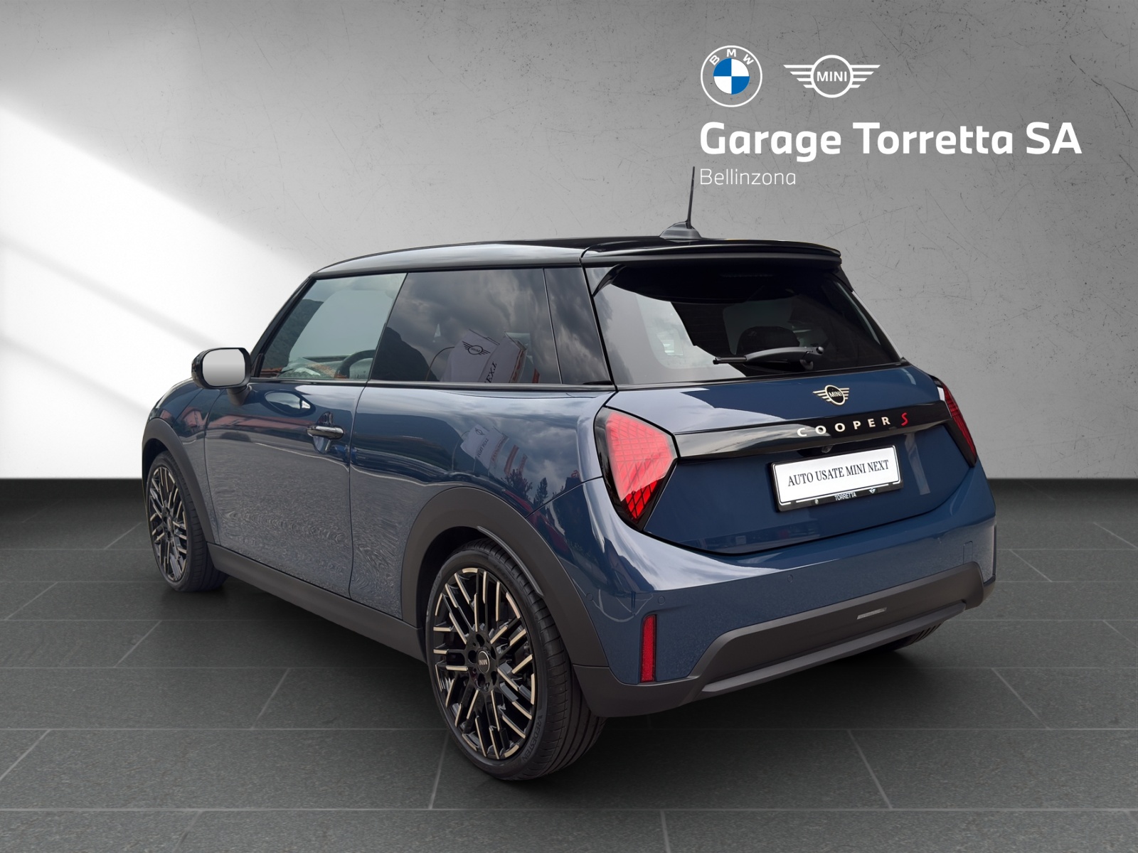 MINI Cooper S DKG-showroom-element-2