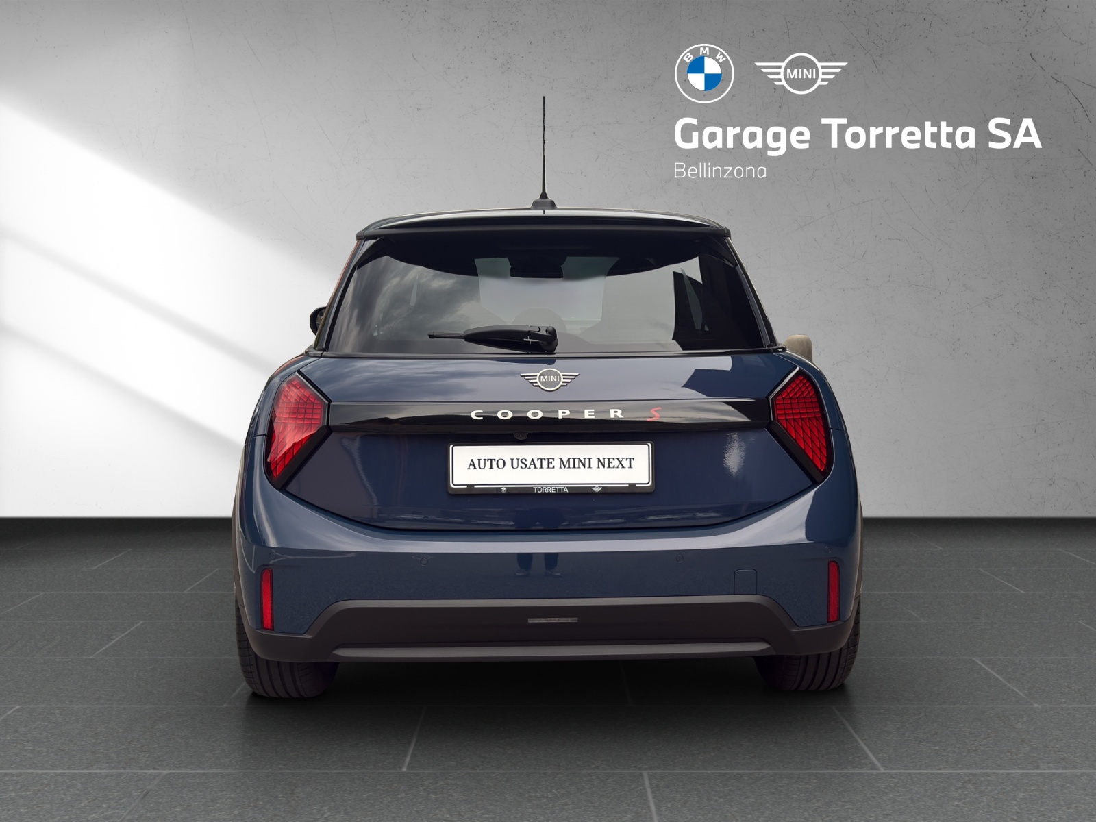 MINI Cooper S DKG-showroom-element-3