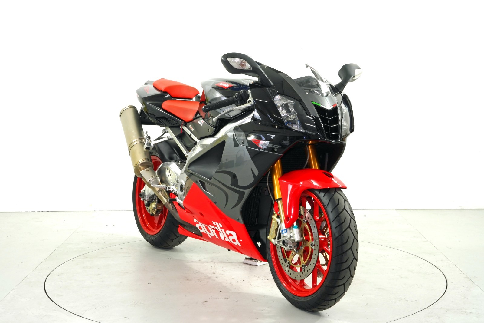 APRILIA RSV 1000 R-showroom-element-1