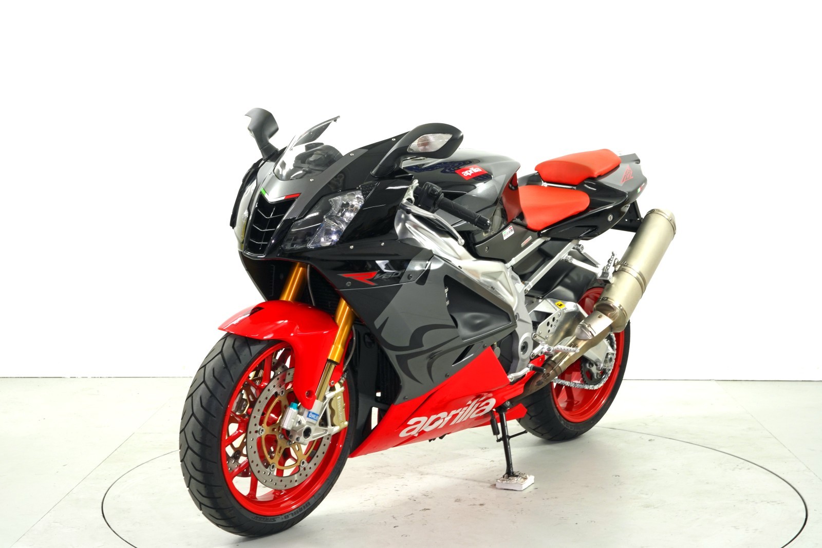APRILIA RSV 1000 R-showroom-element-2