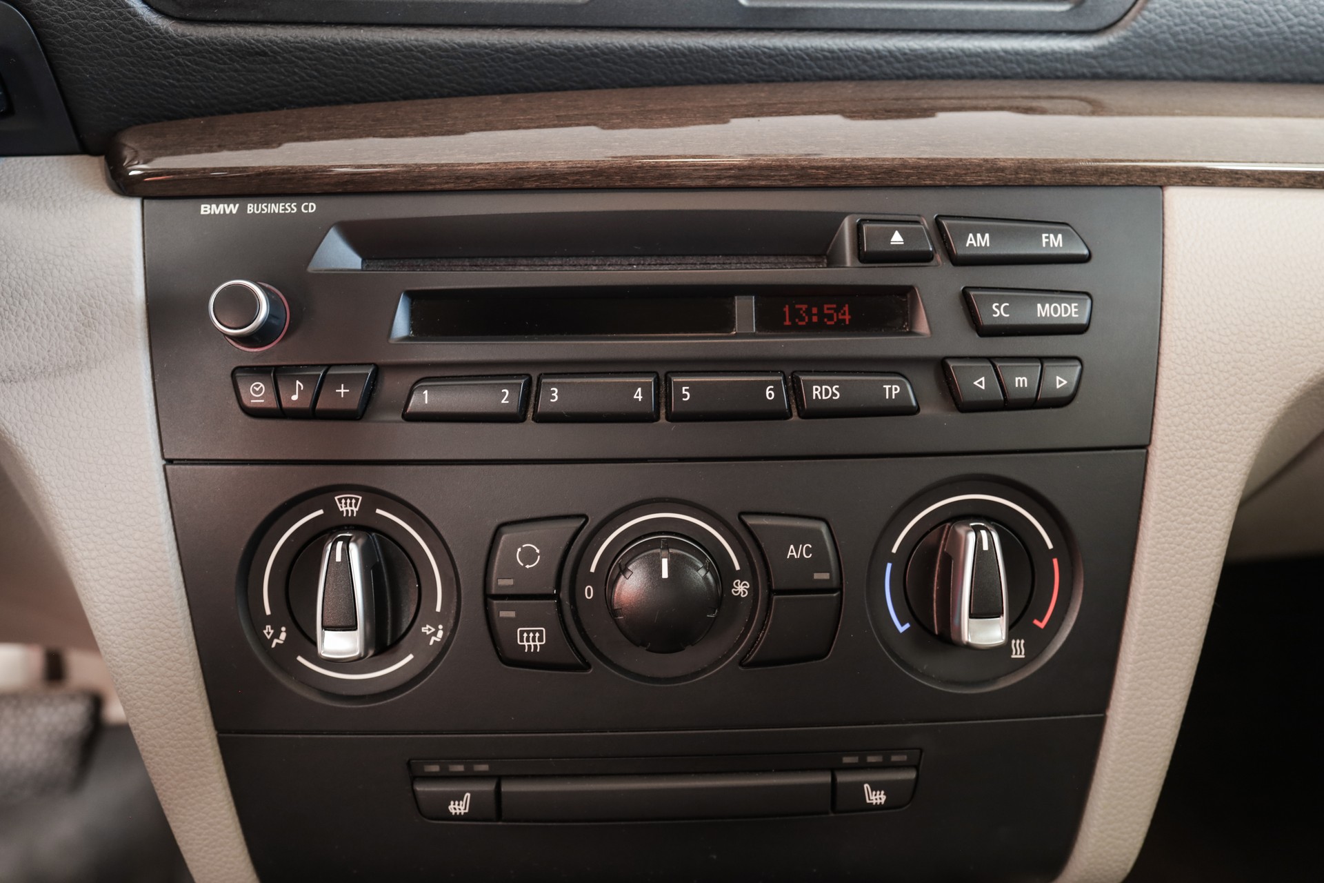 BMW 120d Coupé Steptronic-image-13