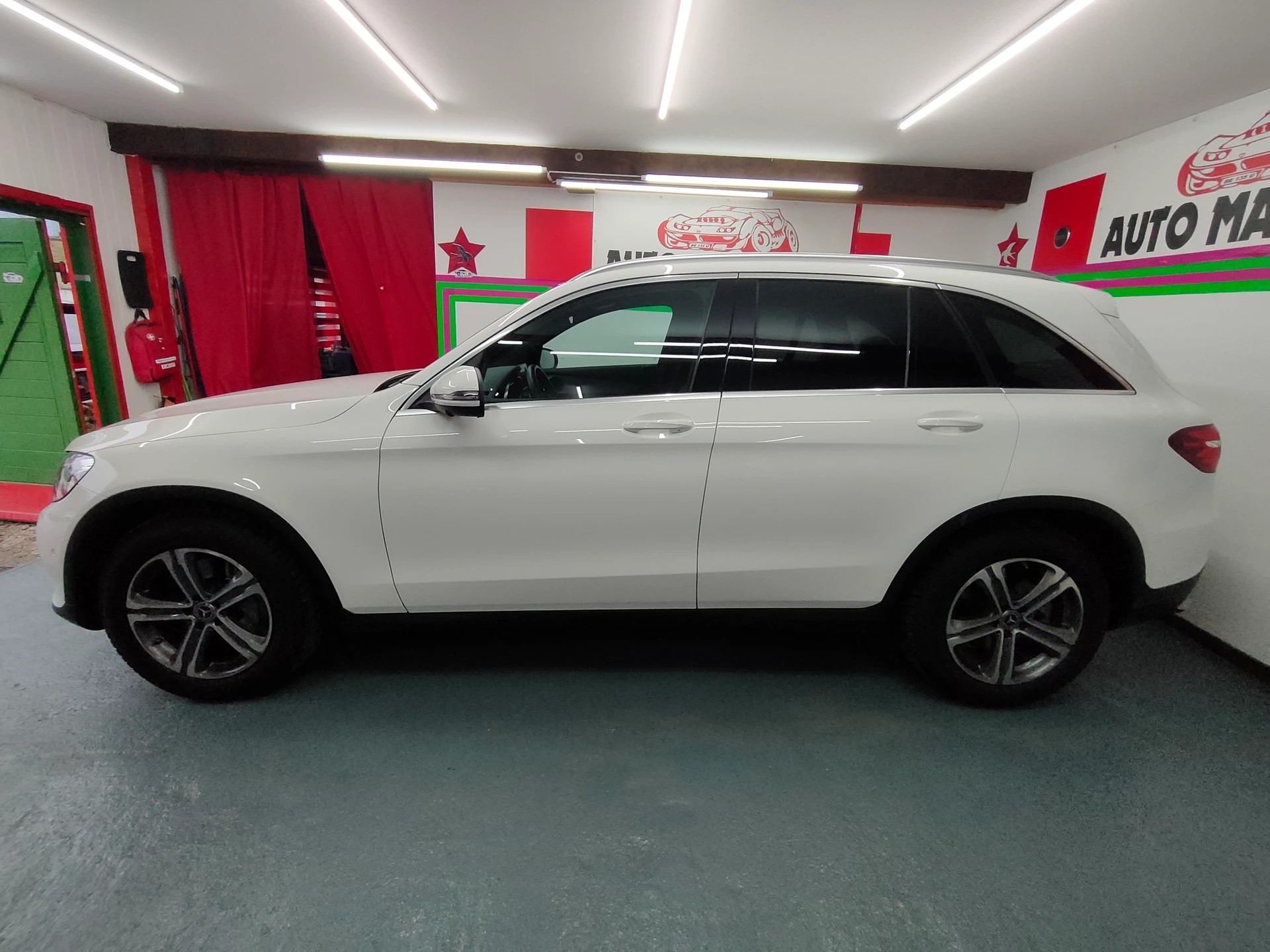 MERCEDES-BENZ GLC 250d Off-Road 4Matic 9G-Tronic-image-3