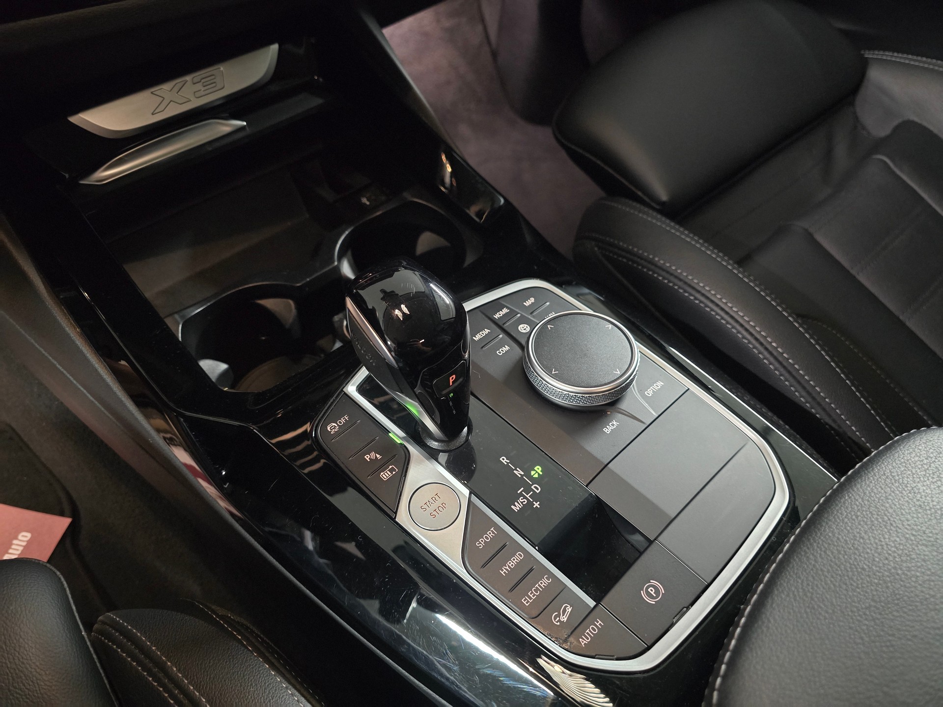 BMW X3 xDrive 30e CH-Fahrzeug-image-17