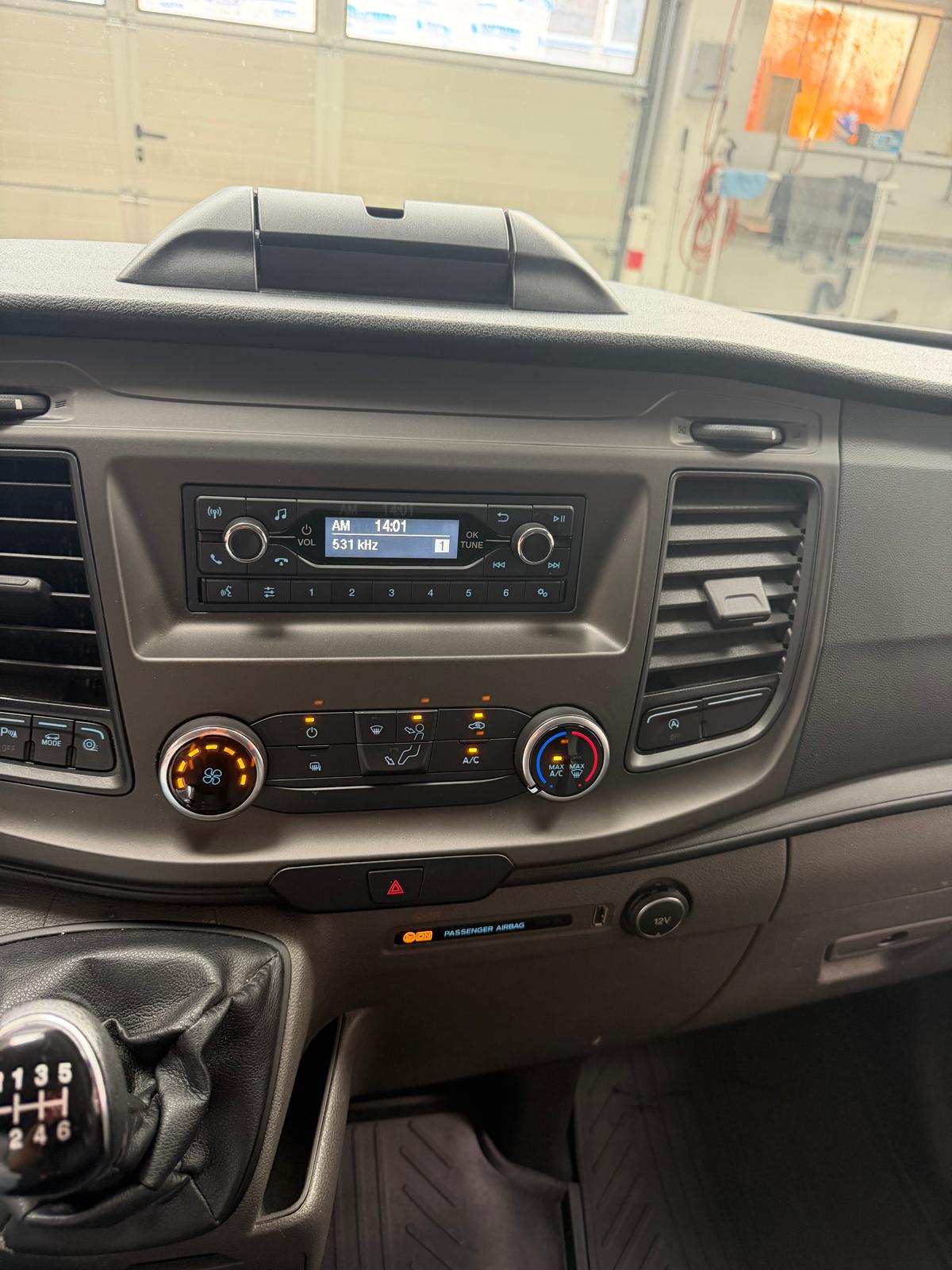 FORD 2.0 TDCi 130 Trend 280 L1H1-image-13