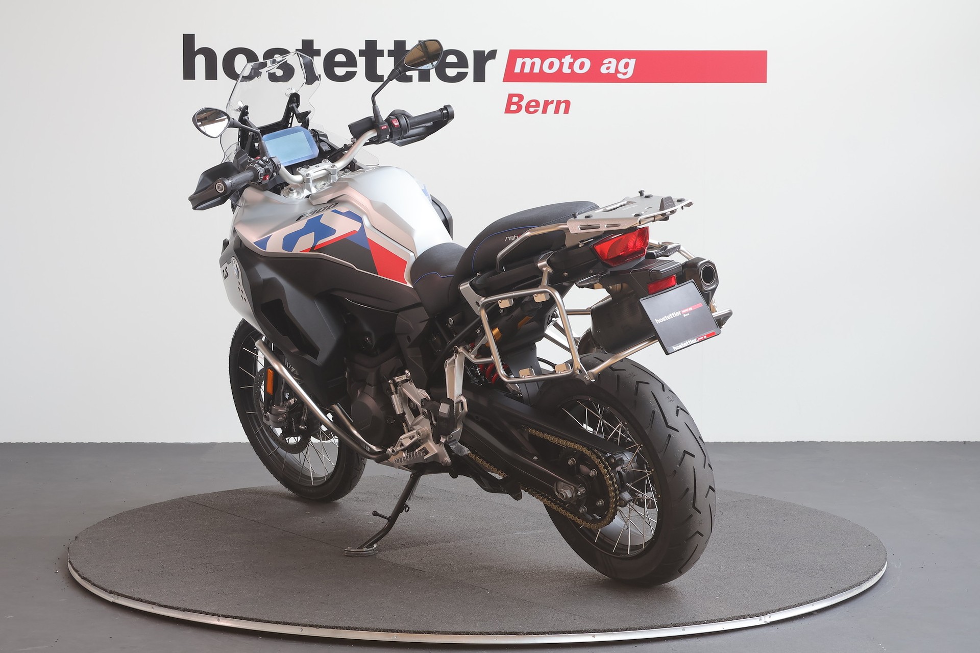 BMW F 900 GS Adventure-image-3
