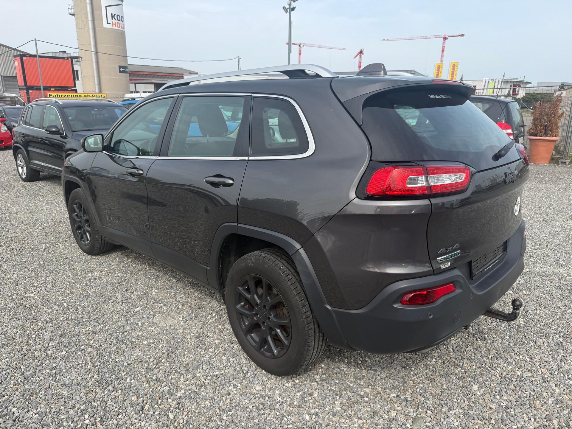 JEEP Cherokee 2.2TD Longitude Sw- Black Ed. AWD 9ATX-image-1