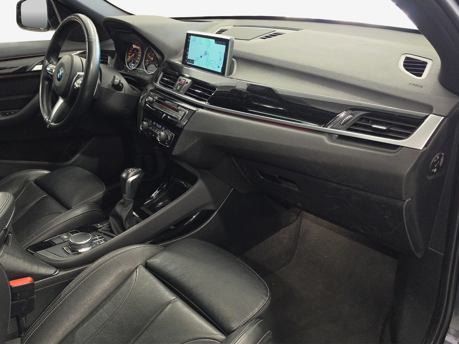 BMW X1 xDrive 25d M Sport Steptronic-image-14