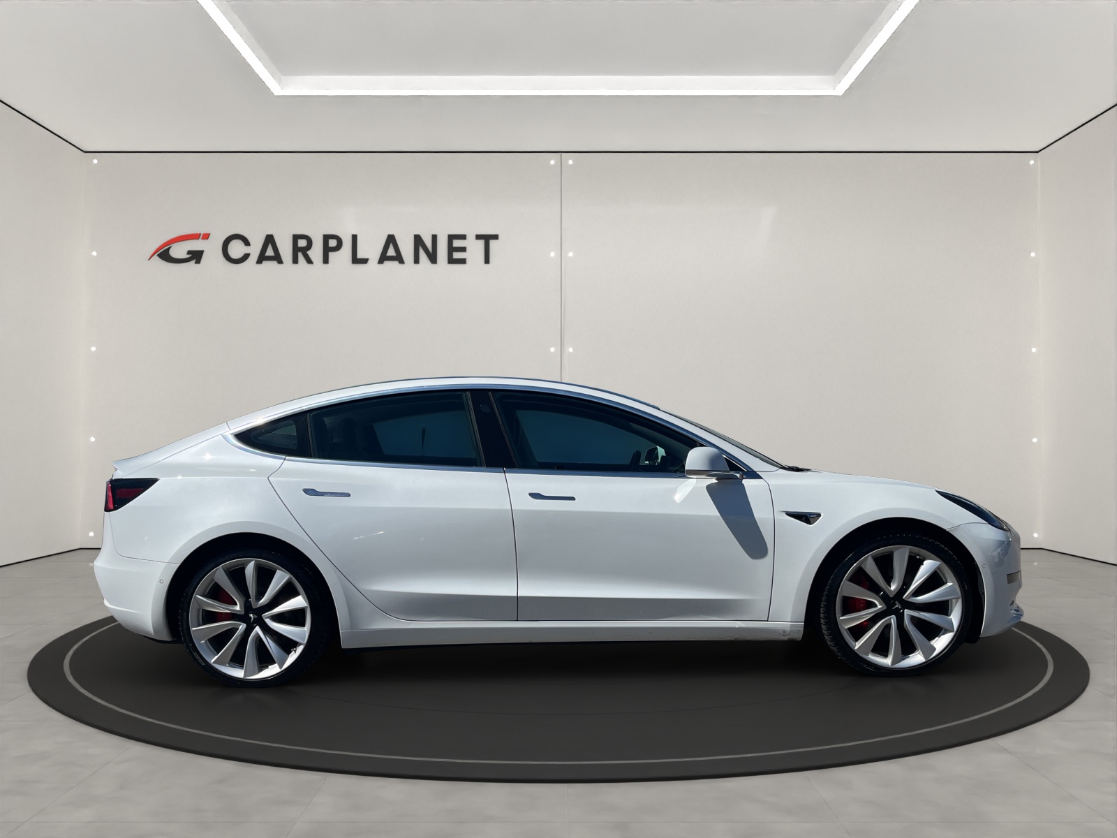 TESLA Model 3 Performance D-showroom-element-3