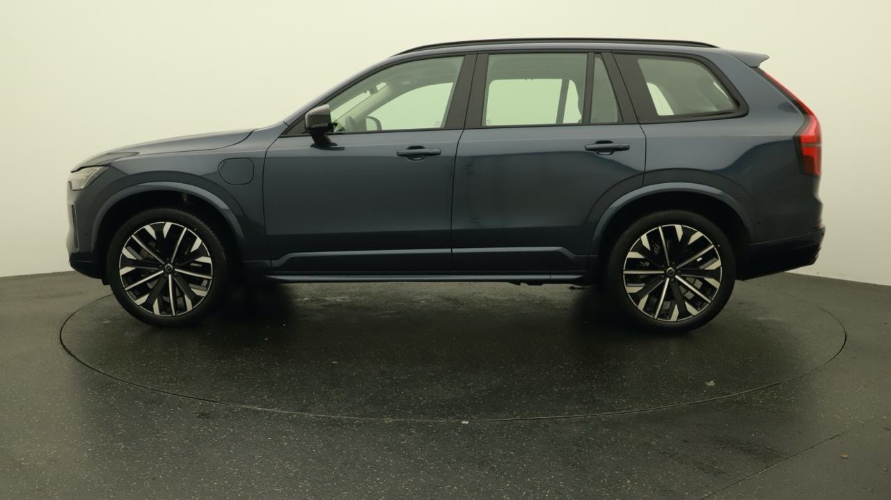 VOLVO XC90 T8 AWD PluginHybrid Ultra Dark Geartronic-showroom-element-1
