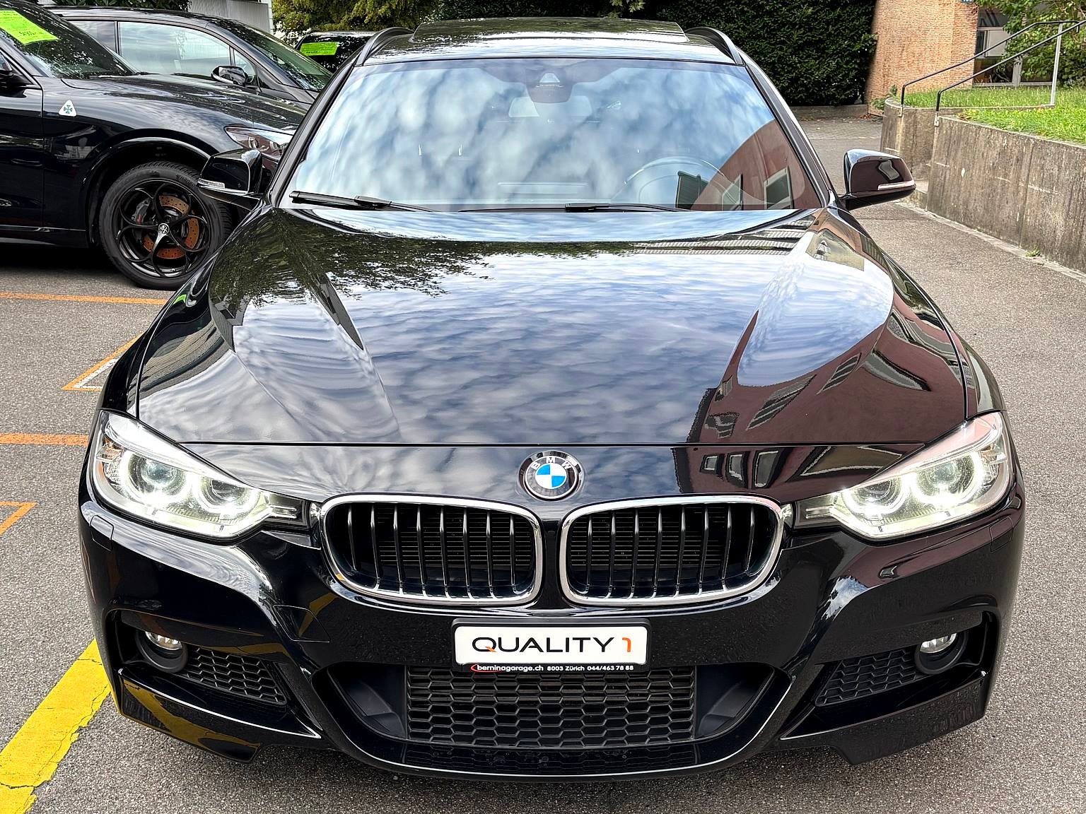 BMW 335i xDrive Touring M Sport Steptronic SAG-showroom-element-1