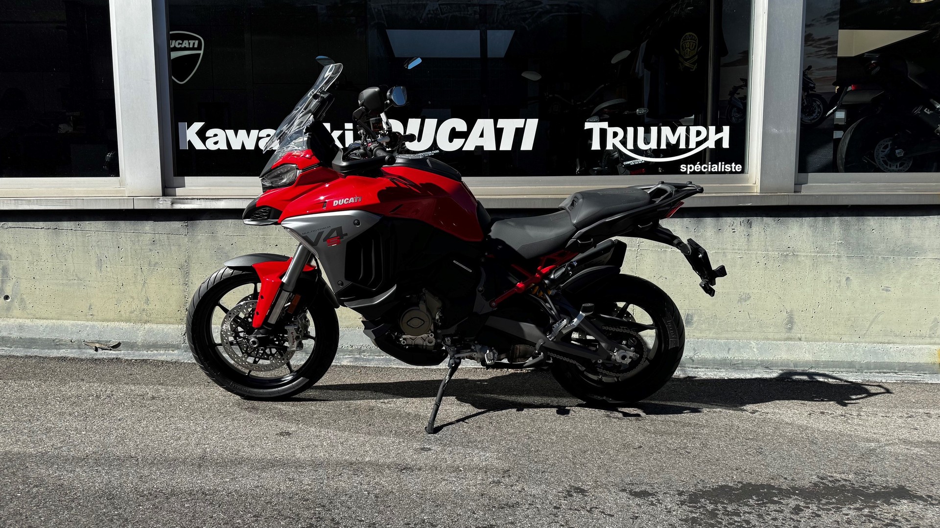 DUCATI Multistrada V4 S Travel + Radar-image-1