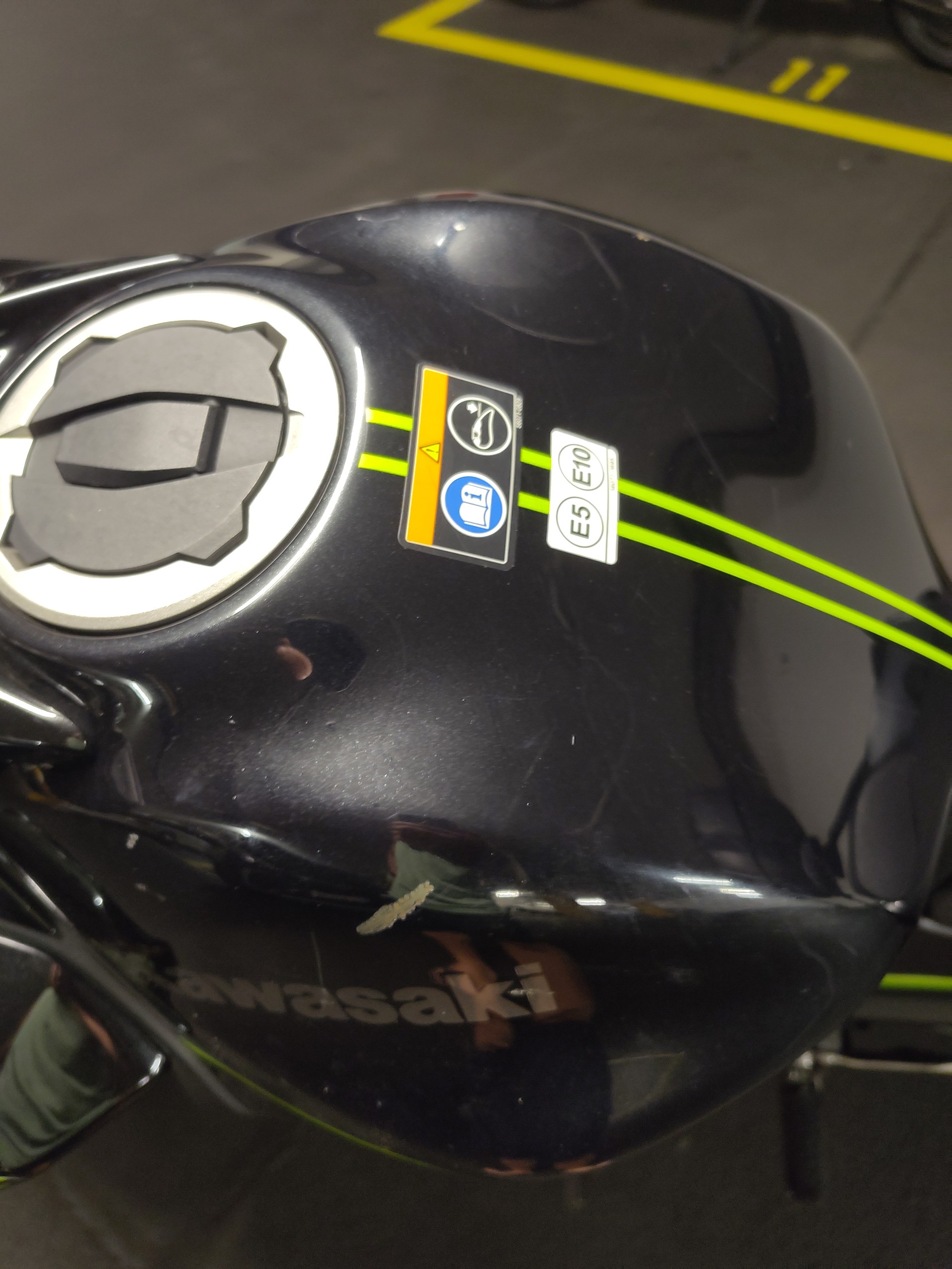 KAWASAKI Z 650 SE-image-9
