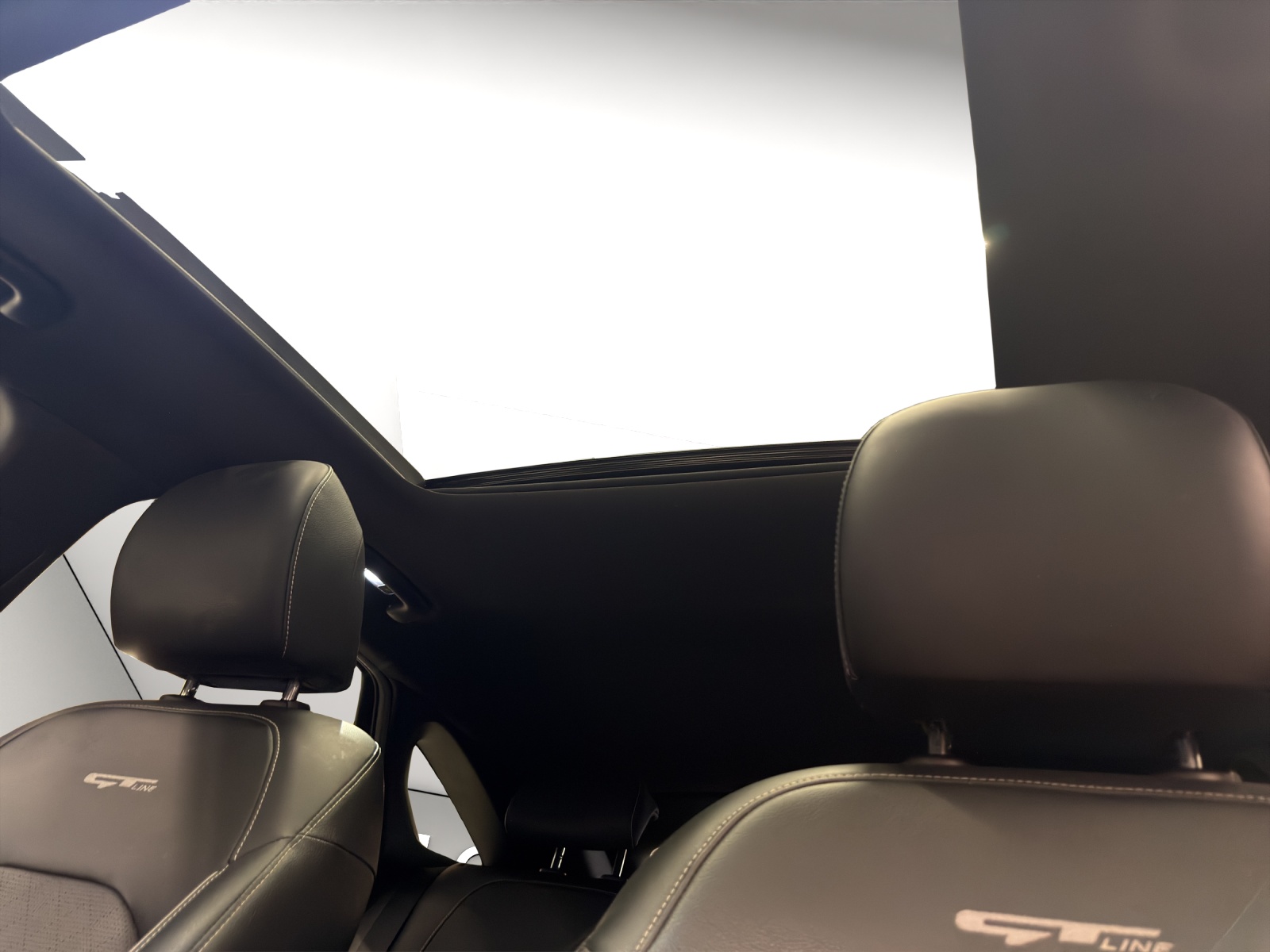 KIA ProCeed 1.4 T-GDi GT-Line-image-10