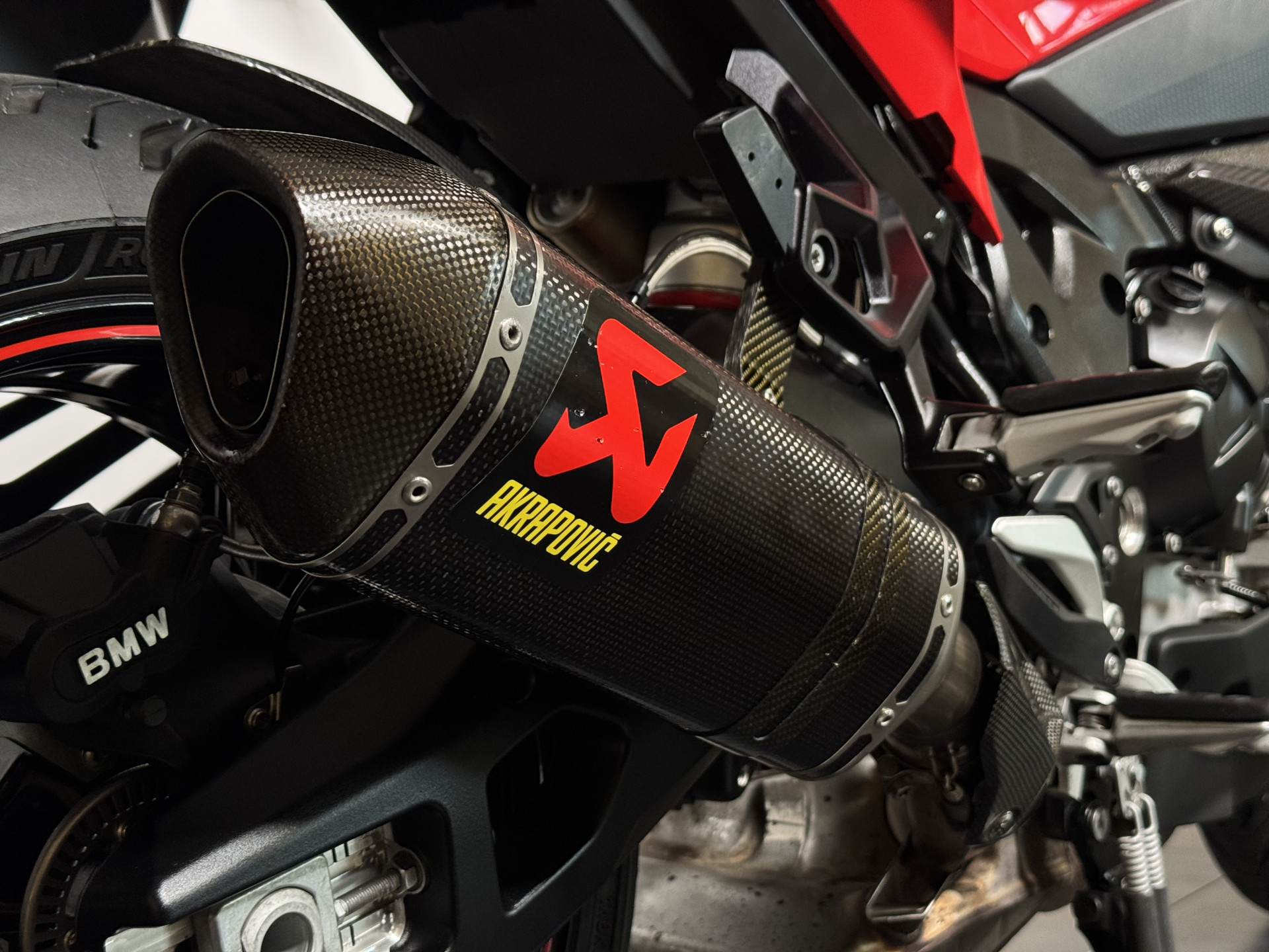 BMW S 1000 XR mit Tieferlegung-image-4