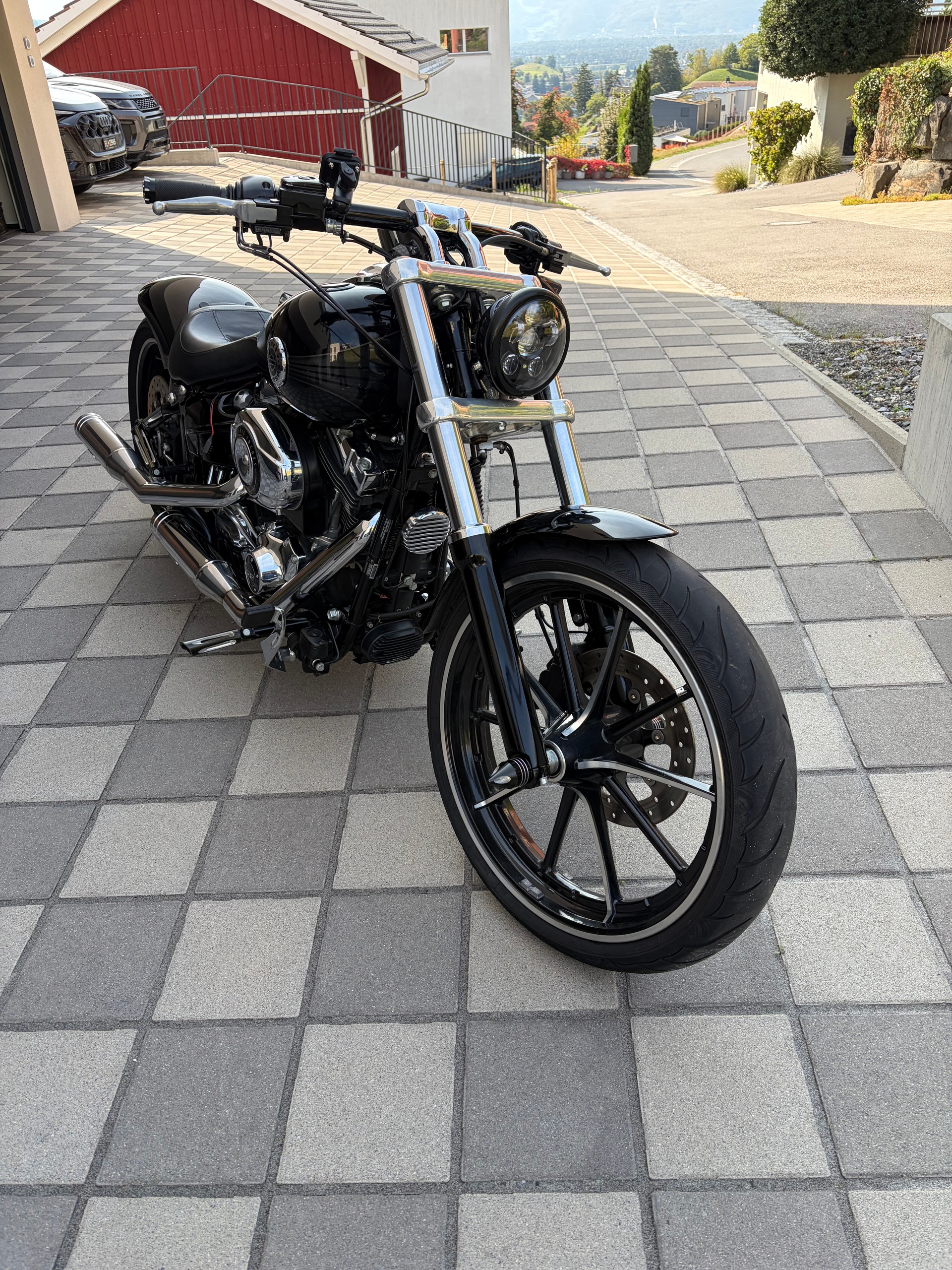 HARLEY-DAVIDSON FXSB Breakout 103 ABS-image-1