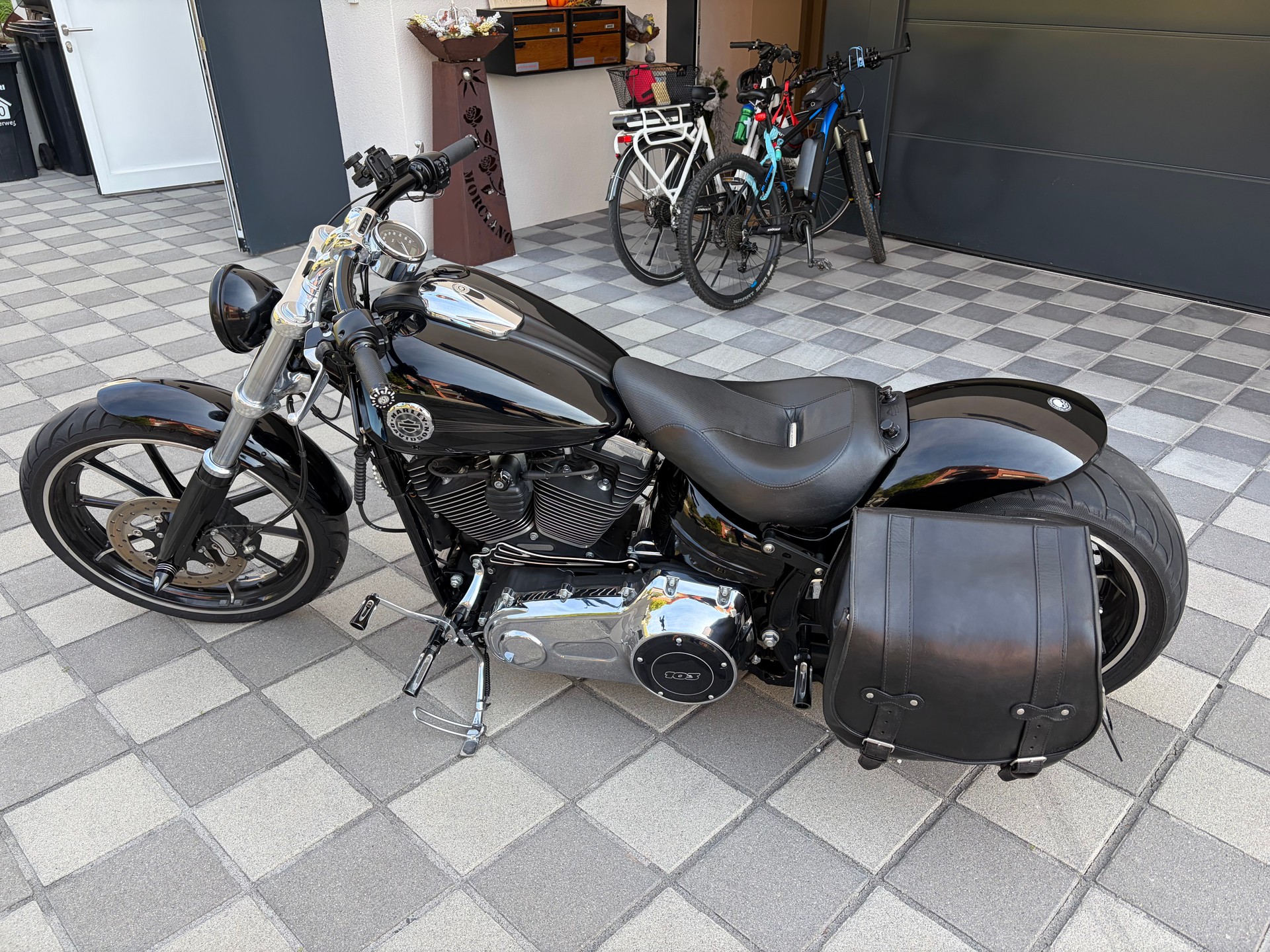HARLEY-DAVIDSON FXSB Breakout 103 ABS-image-0