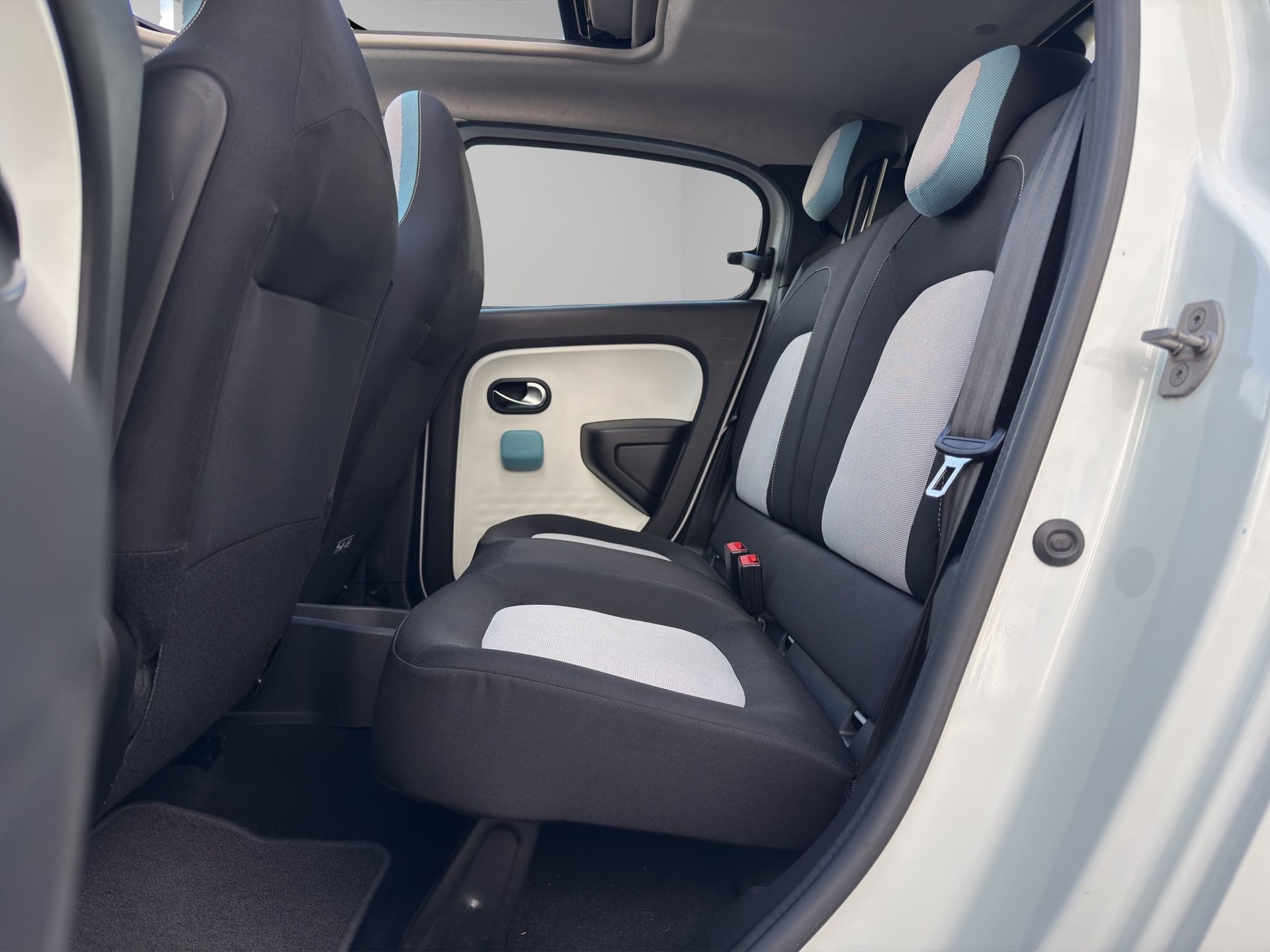 RENAULT Twingo 0.9 Liberty-image-12