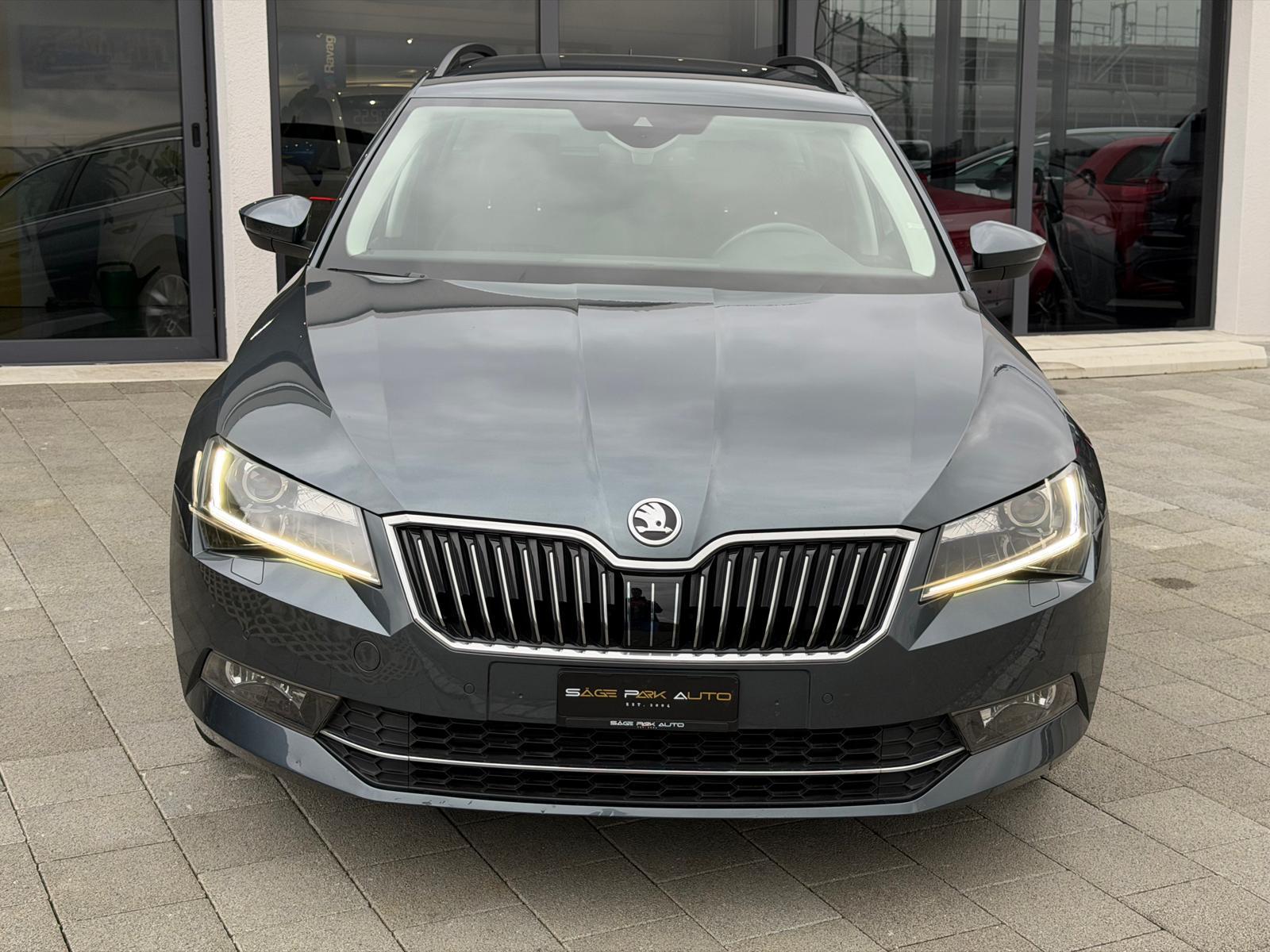 SKODA Superb Combi 1.4 TSI Style 4x4-showroom-element-2