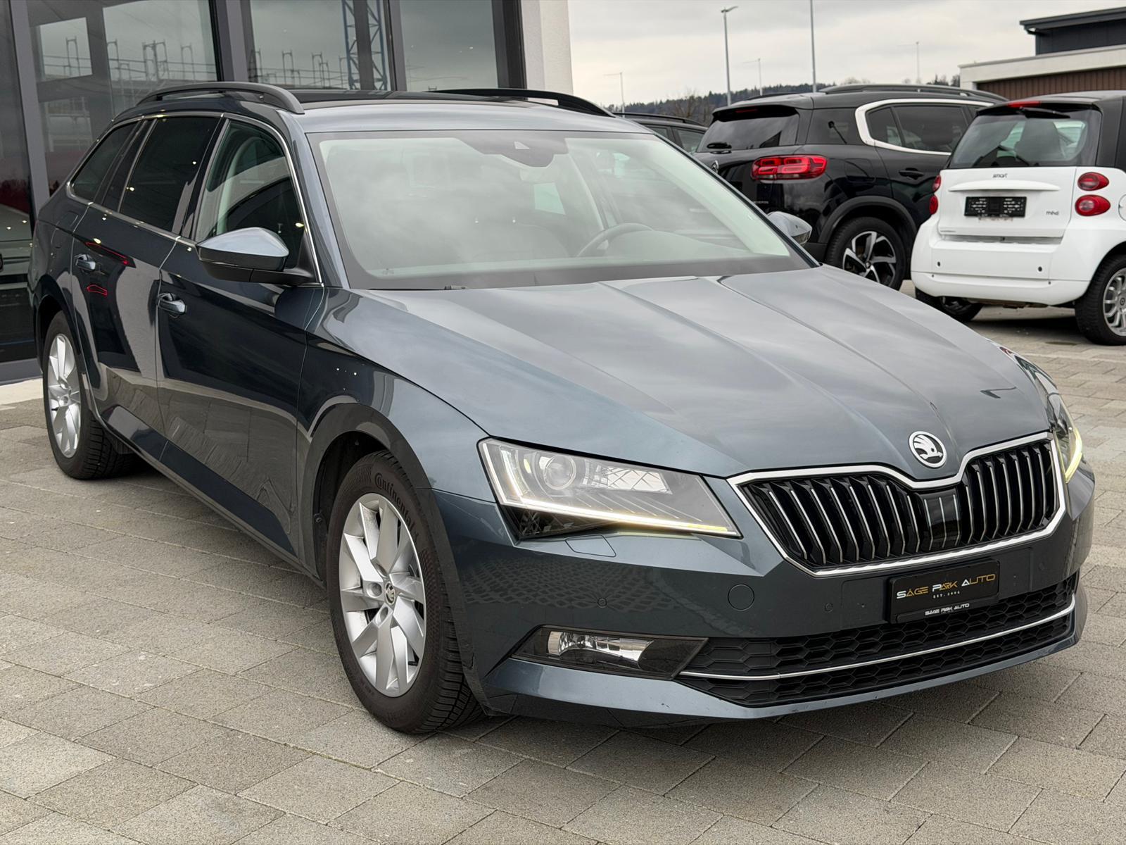 SKODA Superb Combi 1.4 TSI Style 4x4-showroom-element-1