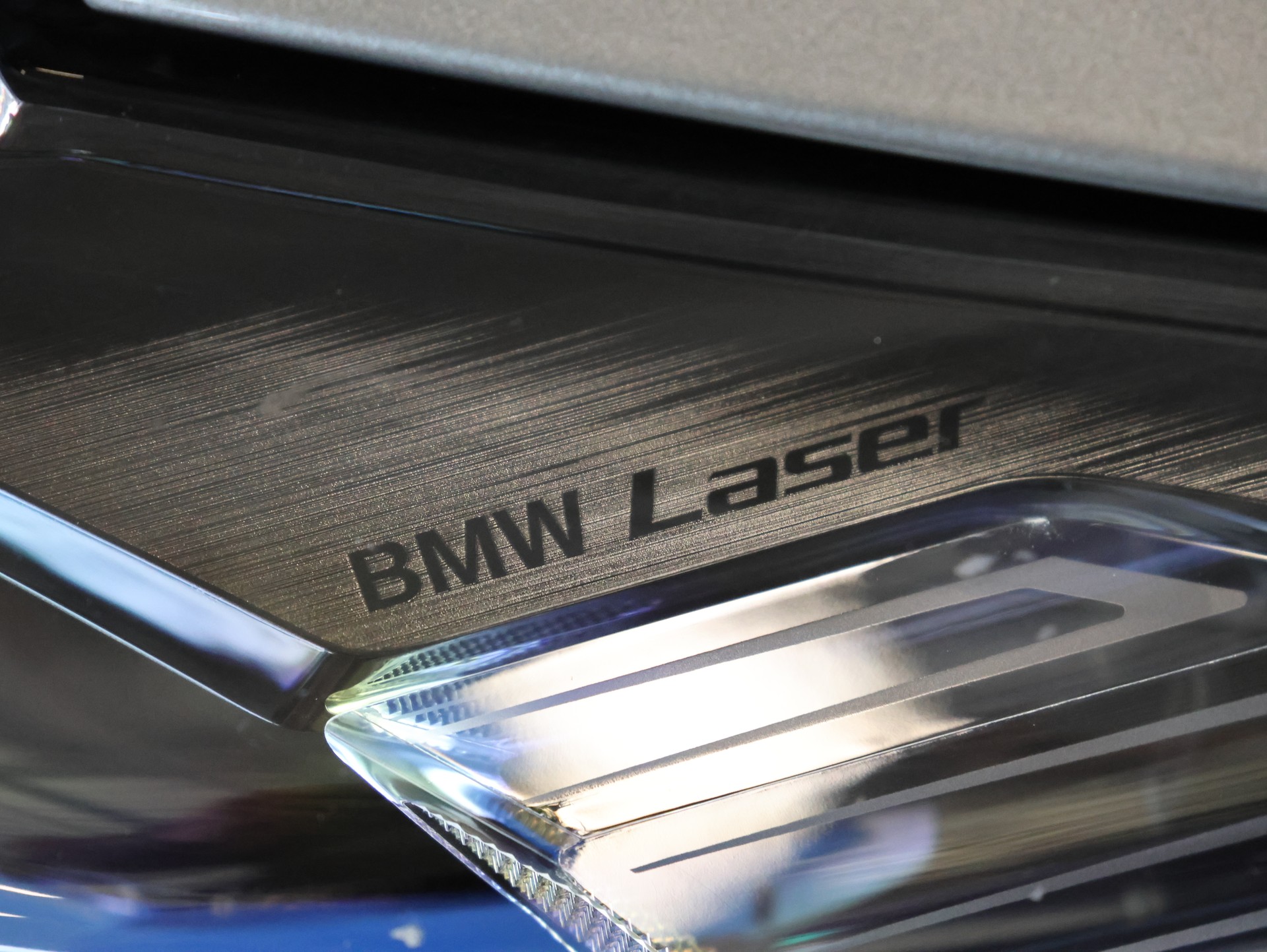 BMW M4 Coupé Competition M xDrive *SKYSCRAPER-GRAU LACKIERUNG*-image-10